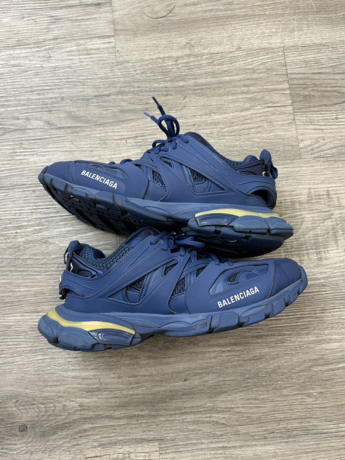 Balenciaga Balenciaga LED Track Runner - Navy Blue Size US 10 / EU 43 - 3 Thumbnail