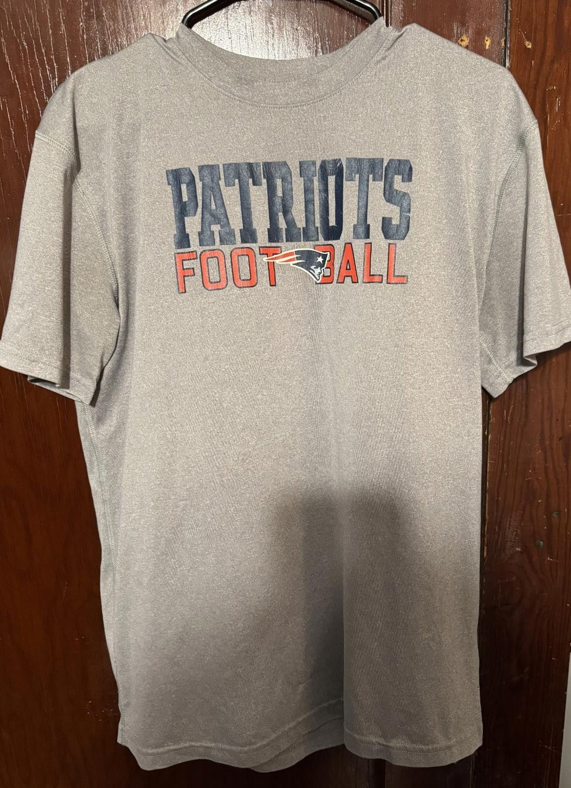 The Unbranded Brand New England Patriots Short Sleeve T-Shirt Men L Gray NFL AFC Size ONE SIZE - 1 Thumbnail