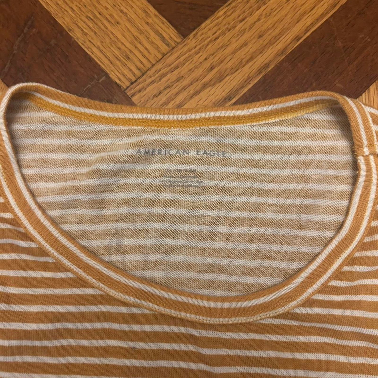 American Eagle Outfitters (XL) American Eagle Yellow and White Striped Short Sleeve Size XL / US 12-14 / IT 48-50 - 2 Thumbnail