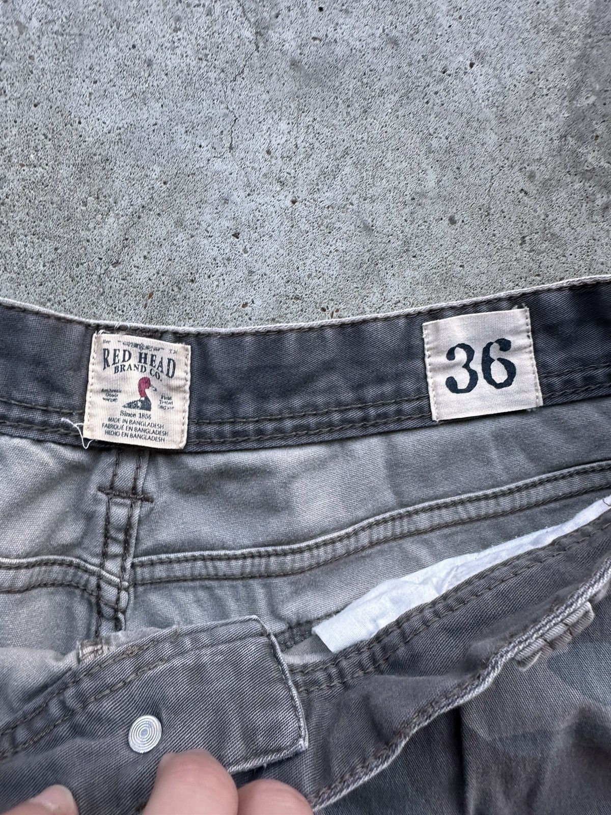 Vintage Y2K Camo Cargo Shorts Size US 36 / EU 52 - 4 Thumbnail