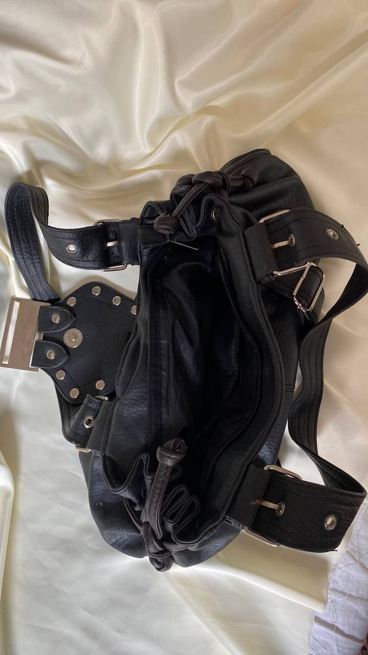 Vintage Vintage black leatherette shoulder bag Size ONE SIZE - 4 Thumbnail
