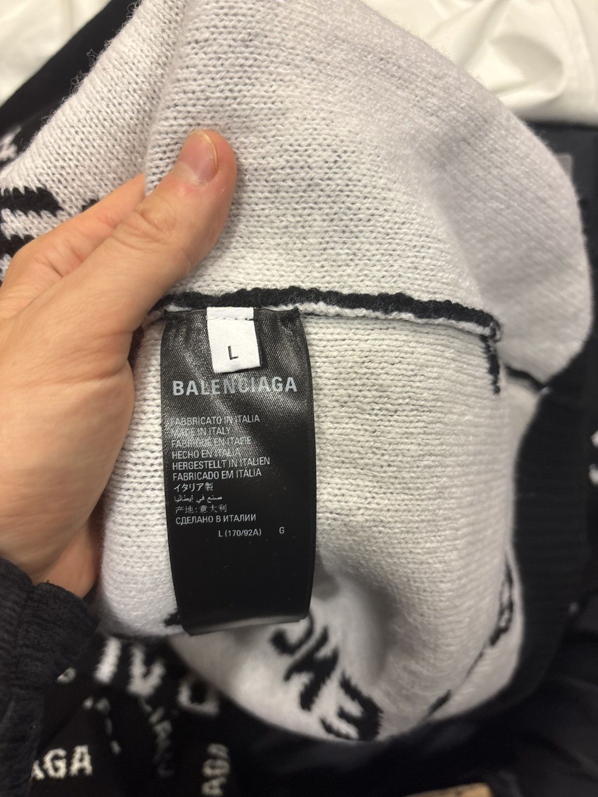 Balenciaga Balenciaga Black & White Wool All Over Sweater Size US XL / EU 56 / 4 - 7 Thumbnail