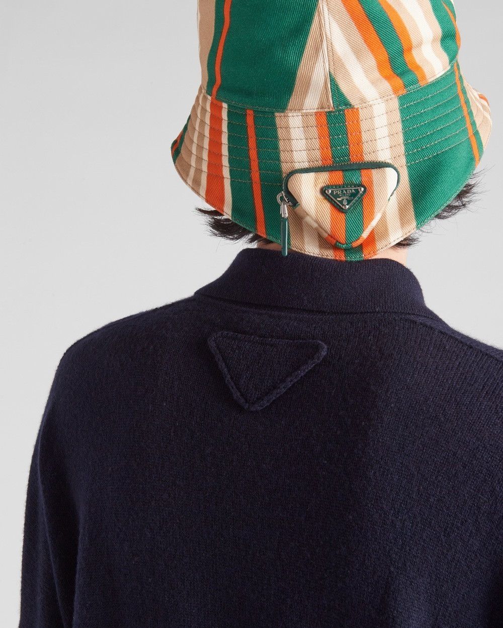 Prada o1bcso1str1025 Cashmere Sweater in Navy Size US XL / EU 56 / 4 - 4 Thumbnail