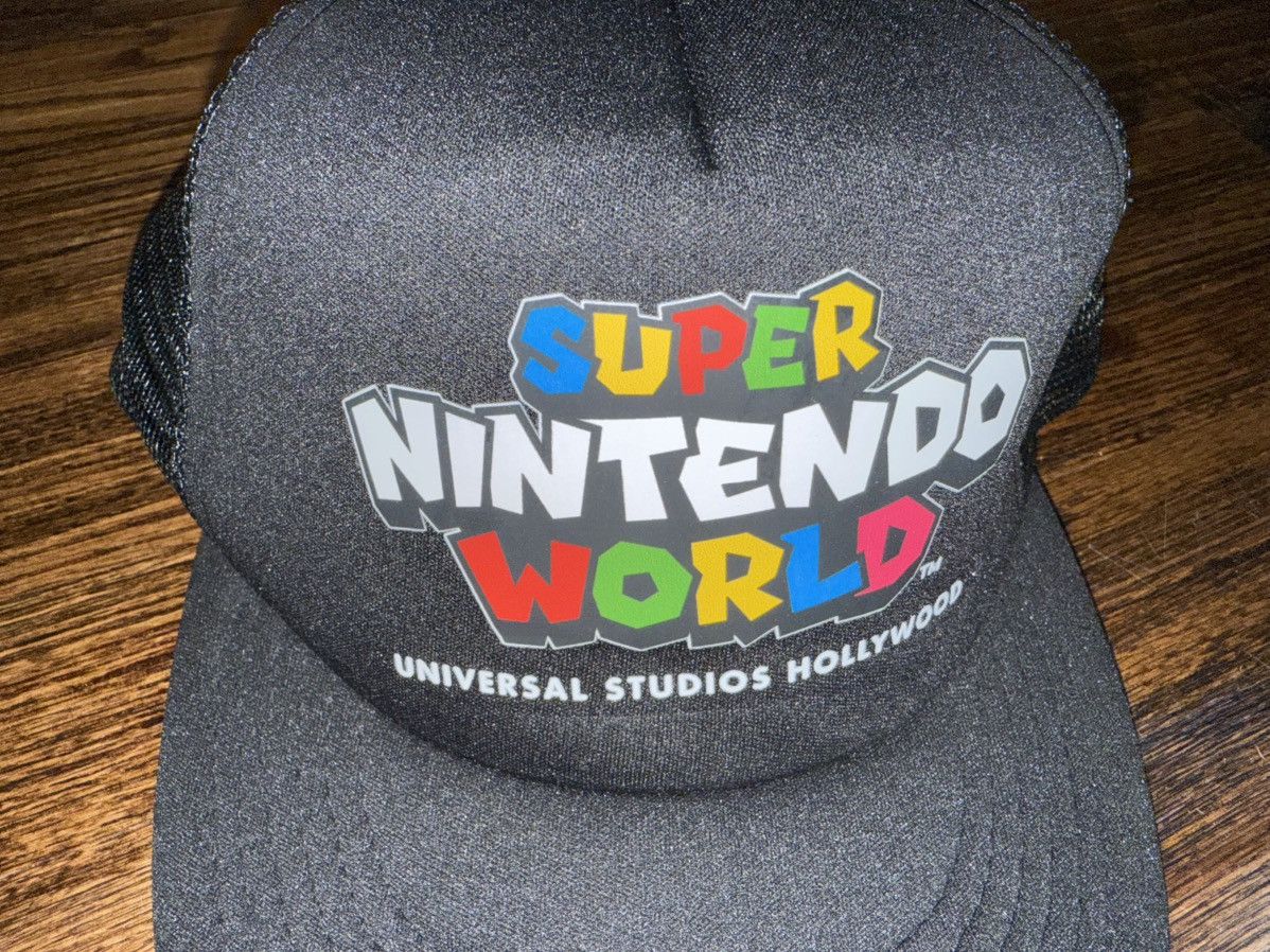 Nintendo Super Nintendo World Snapback Trucker Hat Universal Studios Size ONE SIZE - 2 Thumbnail