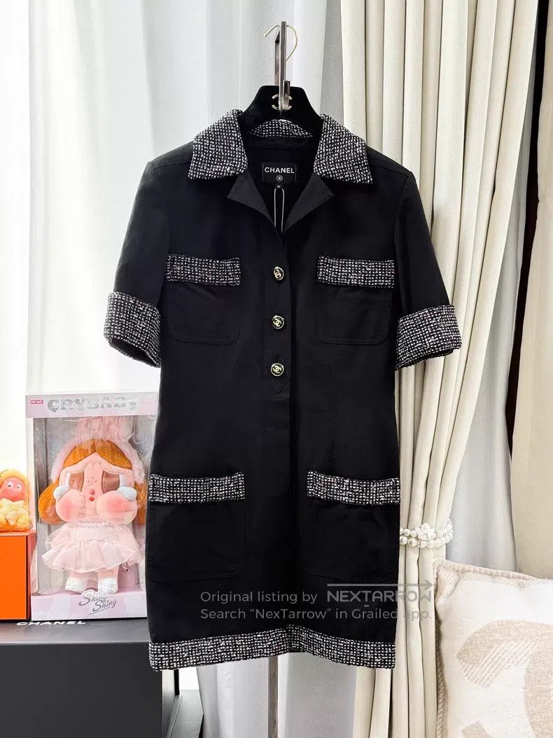 Chanel Chanel Four-pocket sequin short-sleeved dress Size XS / US 0-2 / IT 36-38 - 1 Thumbnail