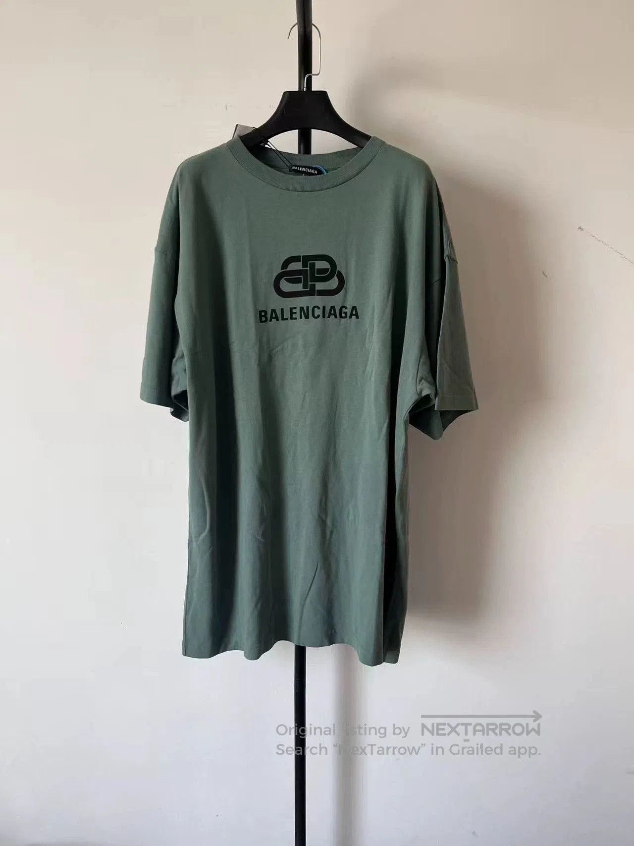 Balenciaga Balenciaga Lock Logo Crewneck Short Sleeve T-shirt. Size US XXS / EU 40 - 1 Thumbnail