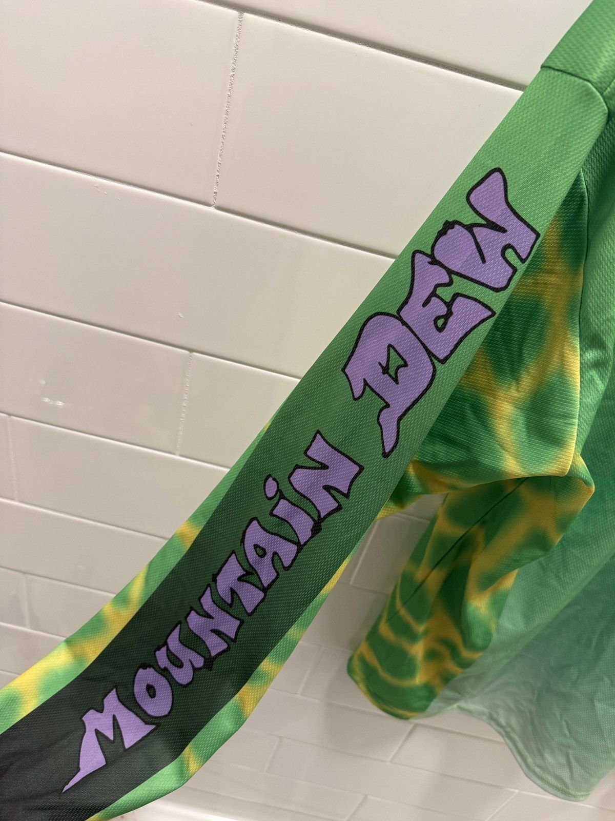 Brain Dead × Oakley Brain Dead Mountain Dew Pyschic Disc Jam Jersey Size US L / EU 52-54 / 3 - 5 Thumbnail