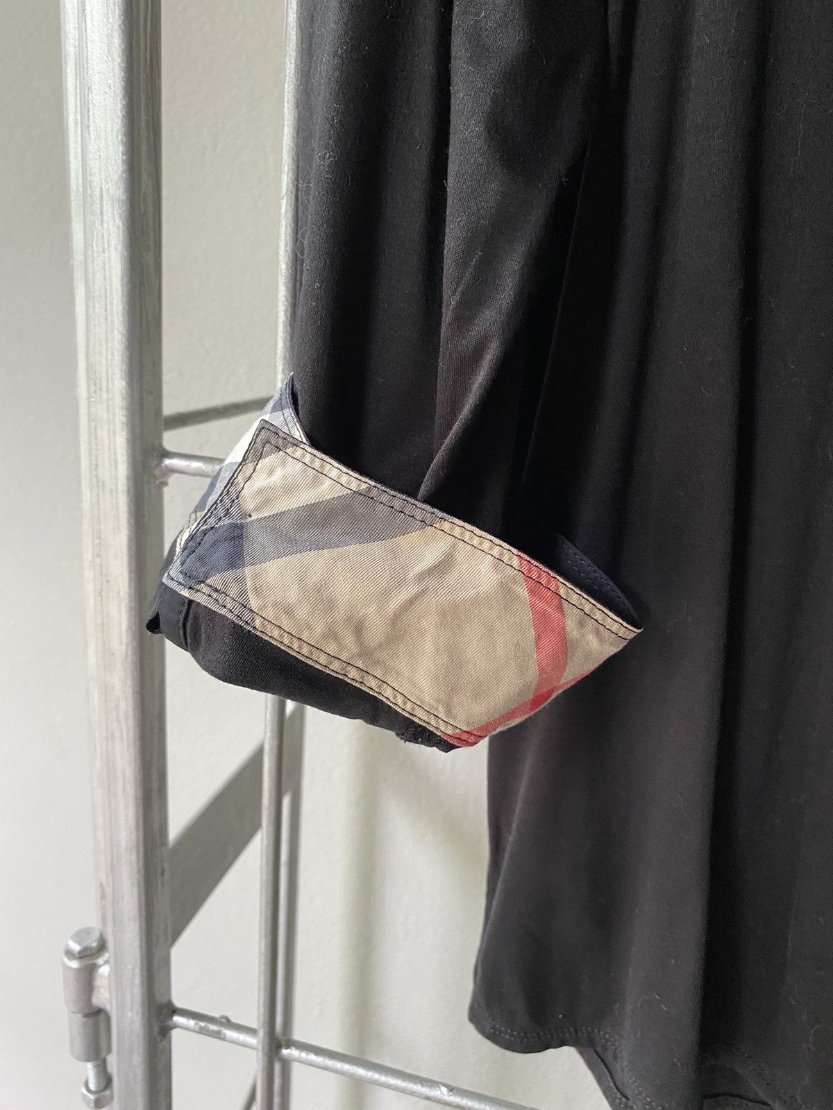 Burberry Burberry 2 pocket black shirt Size ONE SIZE - 16 Thumbnail