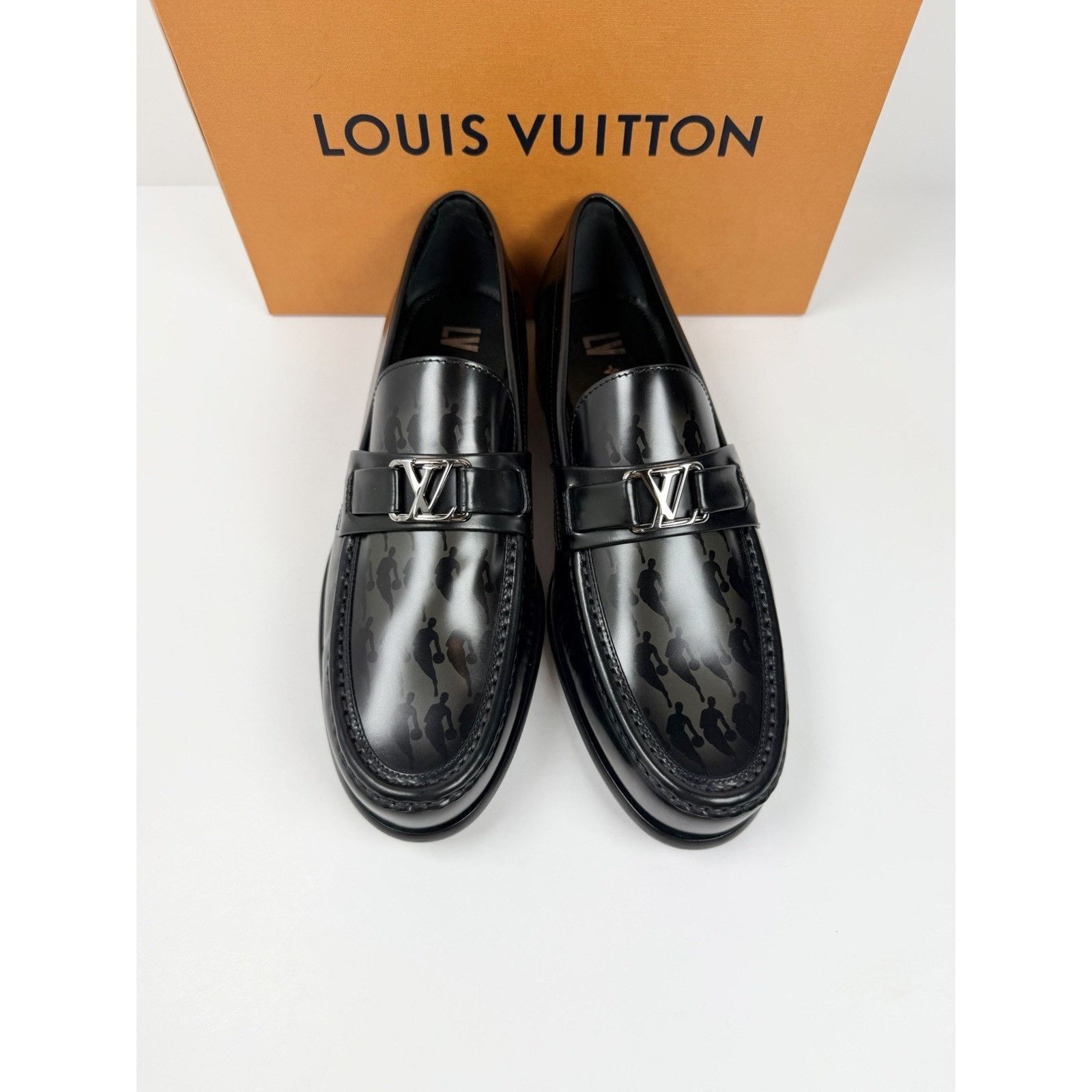 Louis Vuitton Size 7LV/8US - Louis Vuitton x NBA Major Loafers NEW Size US 8 / EU 41 - 4 Thumbnail