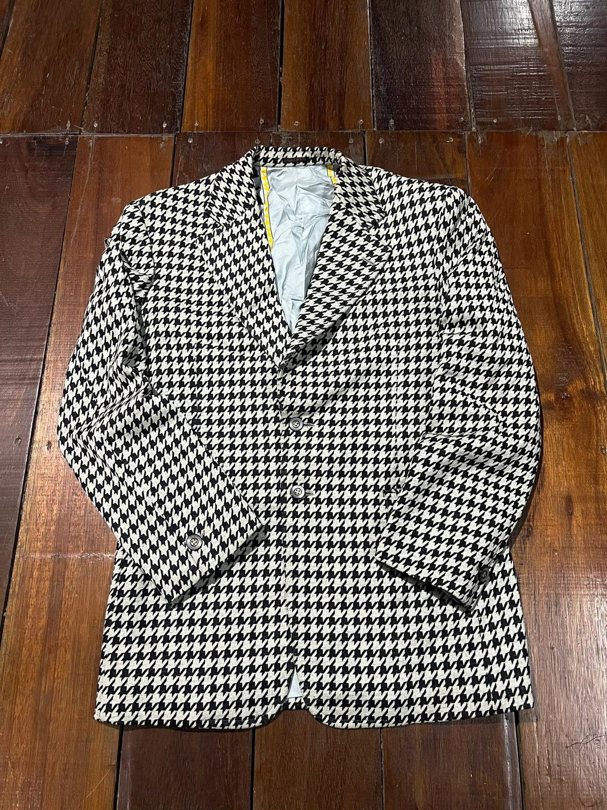 Ermenegildo Zegna Vintage Houndstooth Blazer by Ermenegildo Zegna (1990s) Size 38R - 1 Thumbnail