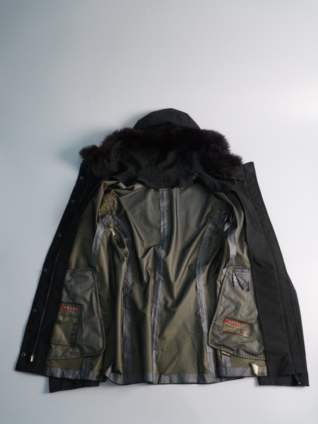Prada Prada Sport Fur Jacket & Prada FW1999 Crossbody Bag Soft Fur Size US M / EU 48-50 / 2 - 12 Thumbnail