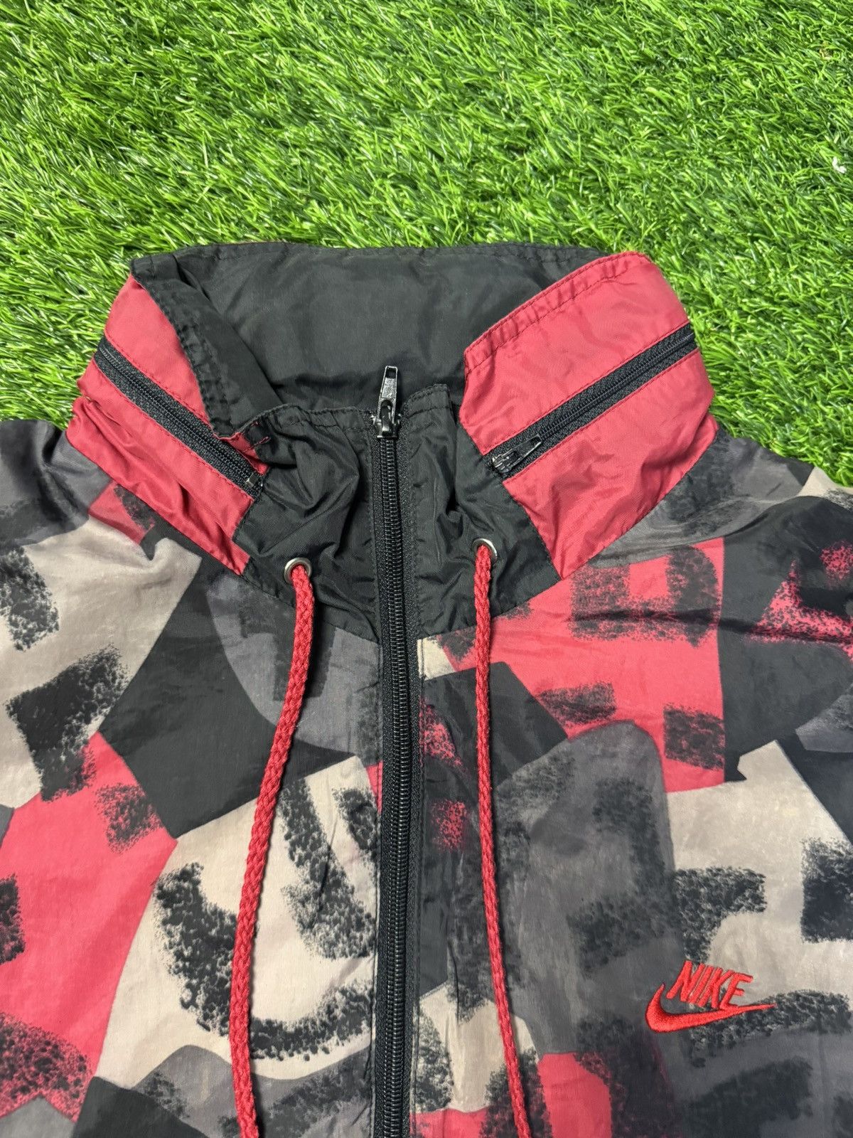 Nike × Vintage vintage NIKE big logo - windbreaker jacket Size US L / EU 52-54 / 3 - 8 Thumbnail
