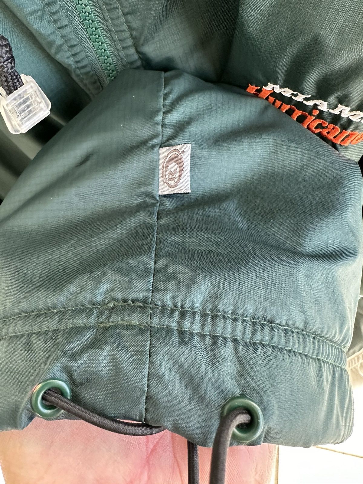 NCAA × Vintage Vintage 90s Miami Hurricanes Jacket Size US XL / EU 56 / 4 - 10 Thumbnail