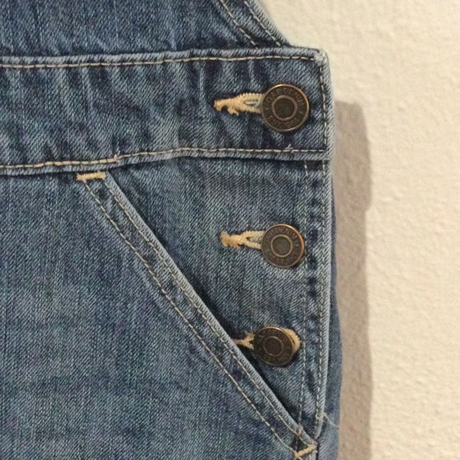 Gap Gap Denim Bib Adjustable Strap Button Side Overalls Size 2 Size 27" / US 4 / IT 40 - 4 Thumbnail