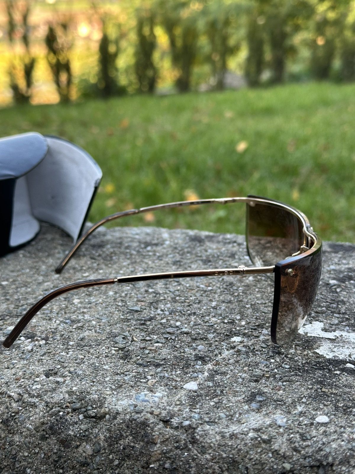 Gucci Vintage Gucci Sunglasses GG2652/S Gold with case Size ONE SIZE - 3 Thumbnail