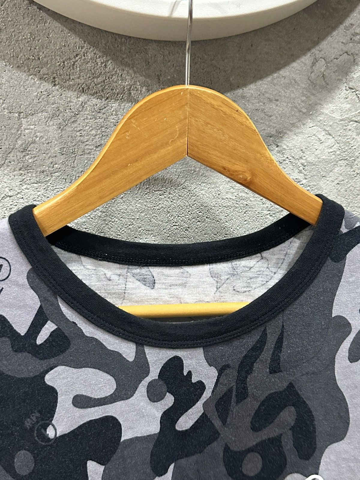 uniform experiment Sophnet x Gu Camo Tee Size Medium Size US M / EU 48-50 / 2 - 5 Thumbnail