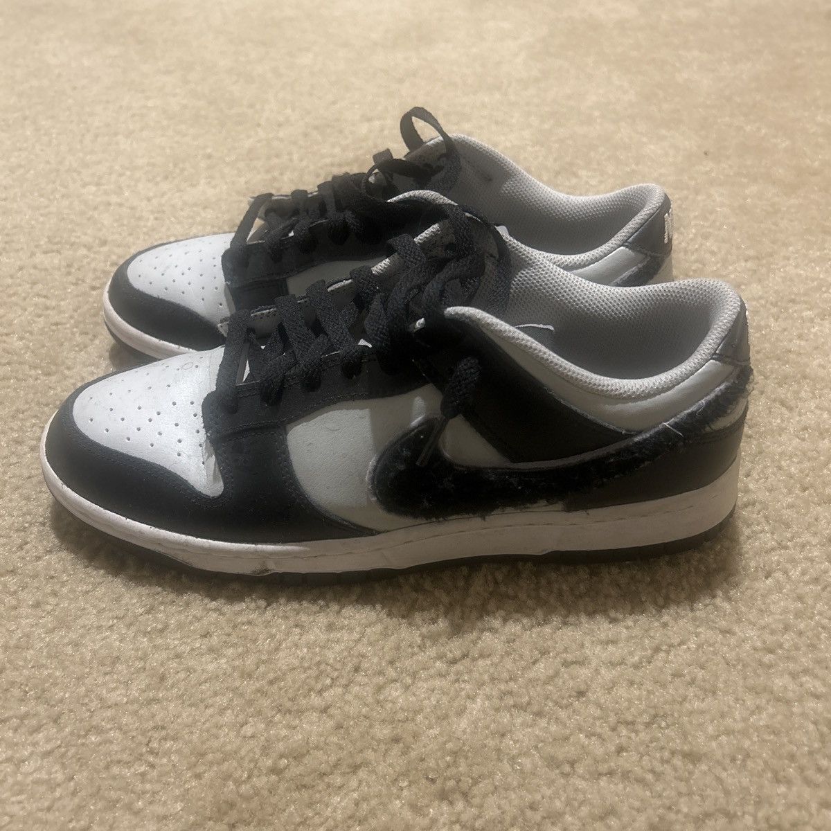 Nike Nike Dunk Low Chenille Swoosh Size US 9.5 / EU 42-43 - 1 Thumbnail