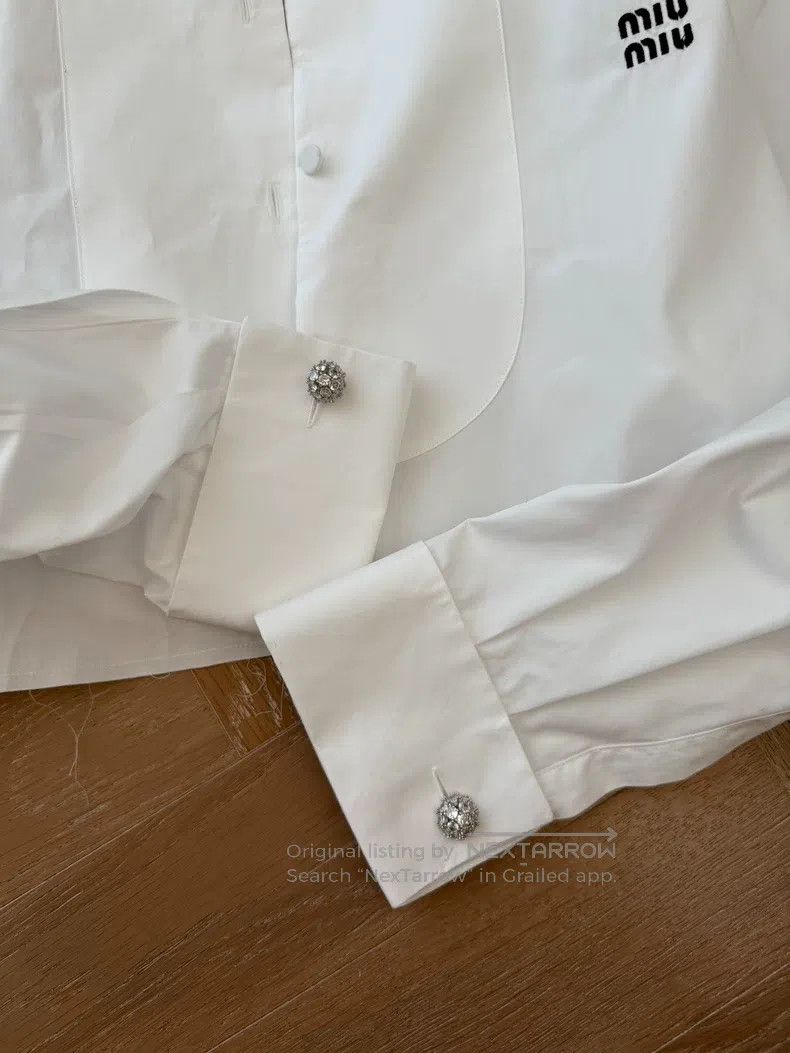 Miu Miu Miu Miu 42 Lapel button rhinestone cuff links Size L / US 10 / IT 46 - 2 Thumbnail