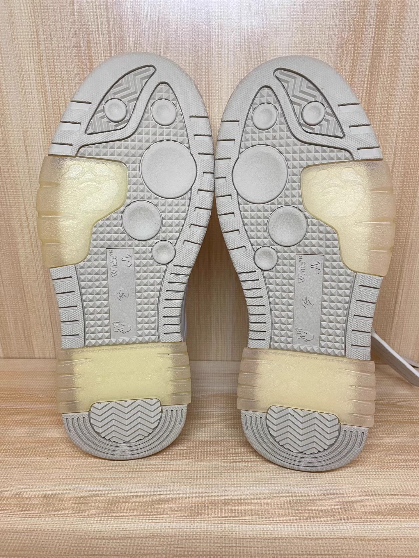 Off-White OFF WHITE “Out Of Office” (OOO) Sneakers K6 Size US 5 / IT 35 - 6 Thumbnail