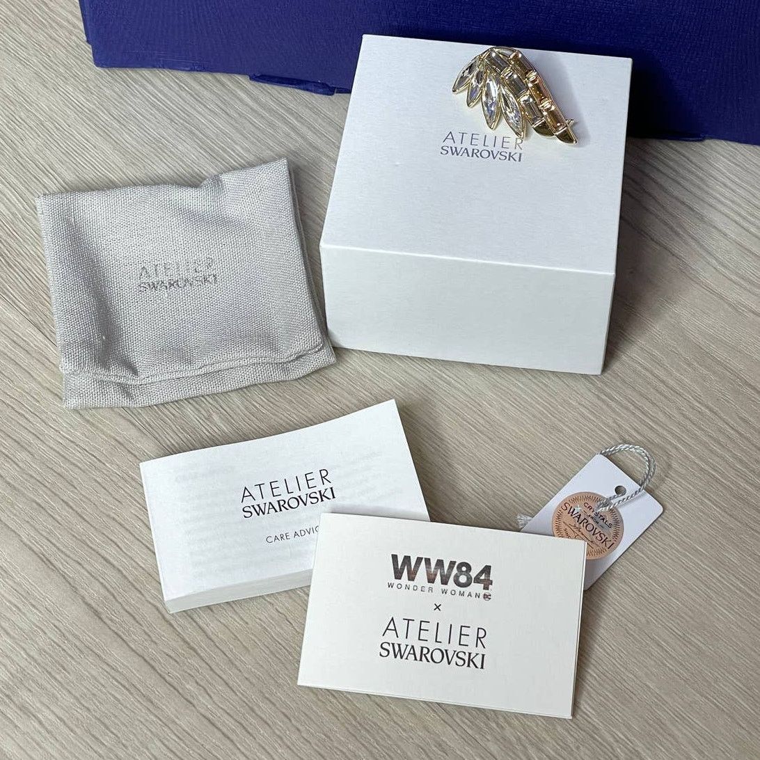 Swarovski Atelier Swarovski Wonder Woman brooch Gold tone Size ONE SIZE - 5 Thumbnail
