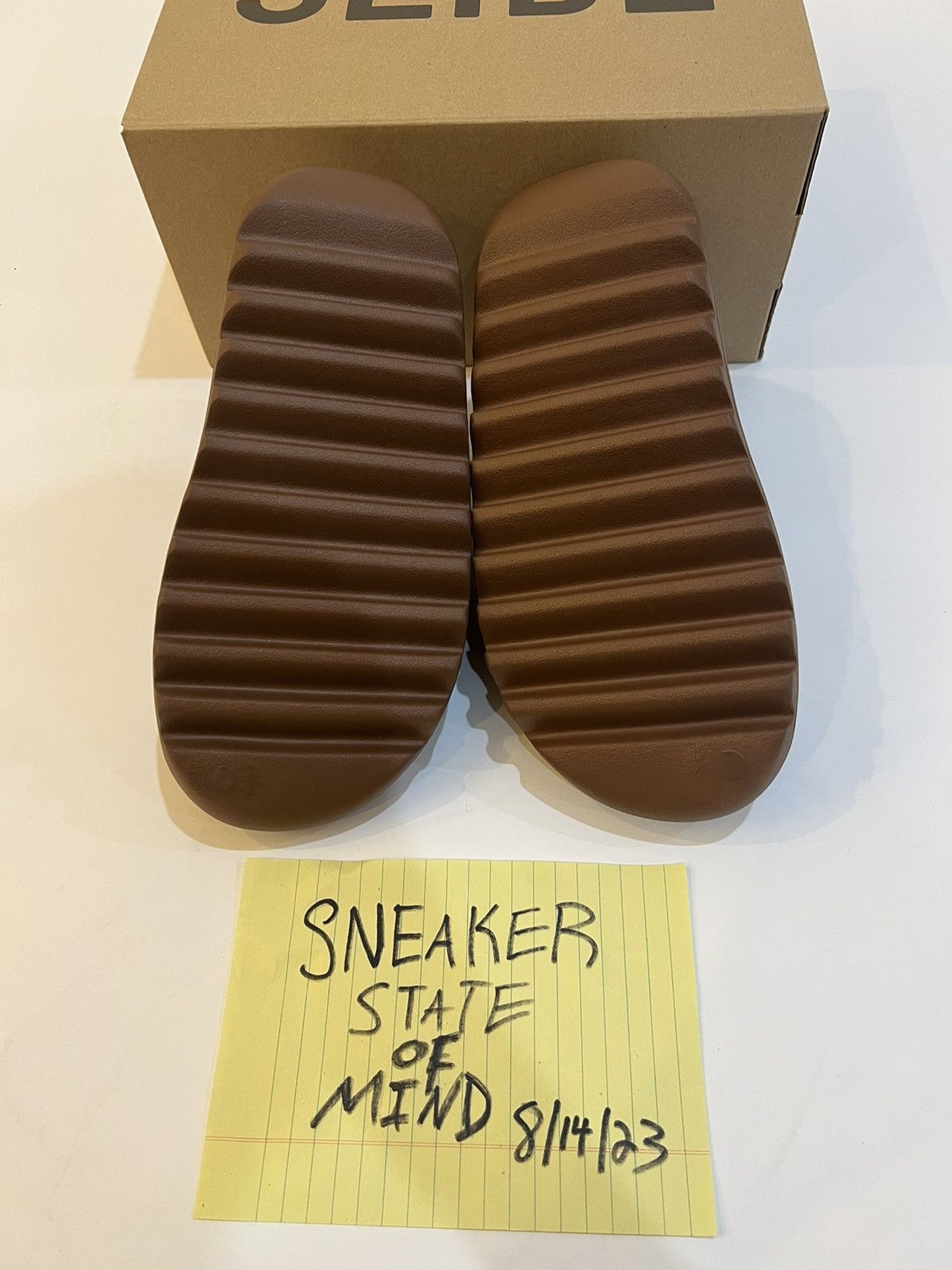Adidas × Kanye West BRAND NEW YEEZY SLIDE FLAX SIZE 9 IN HAND FAST SHIPPING!! Size US 9 / EU 42 - 5 Thumbnail