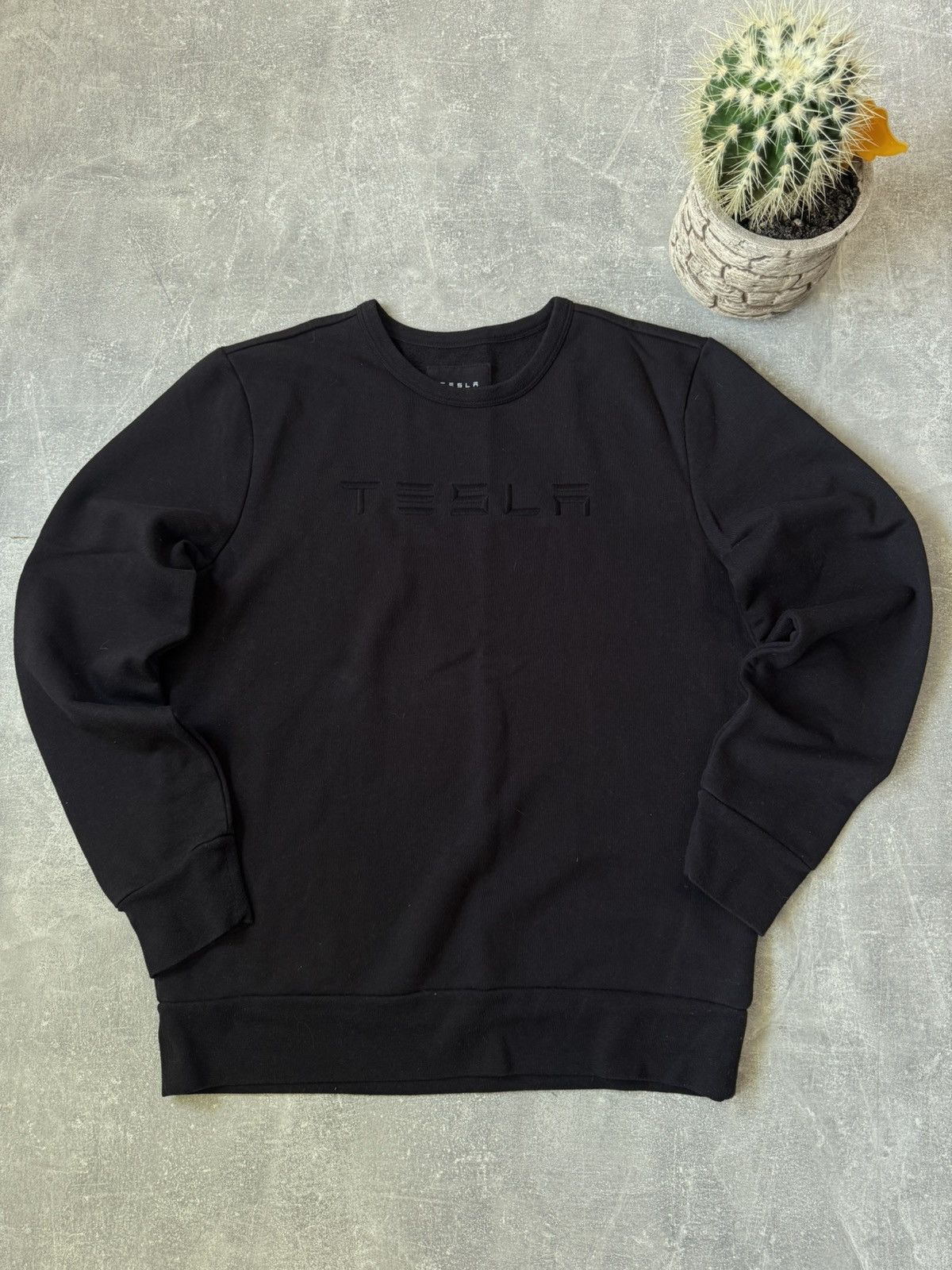 Other Sweatshirt with embroidered Tesla logo Size US L / EU 52-54 / 3 - 5 Thumbnail