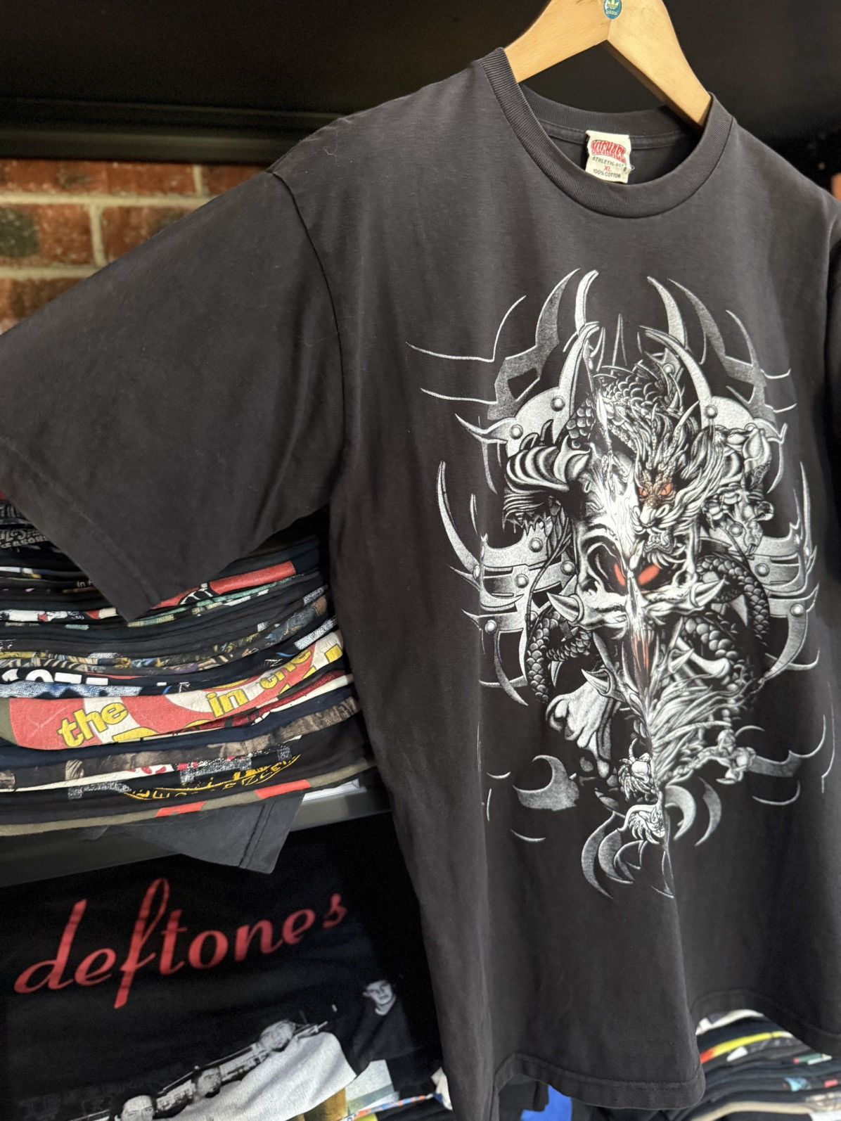 Vintage Thrashed Vintage 90s Graphics Skulls Dragon Backhit Faded T Size US XL / EU 56 / 4 - 8 Thumbnail