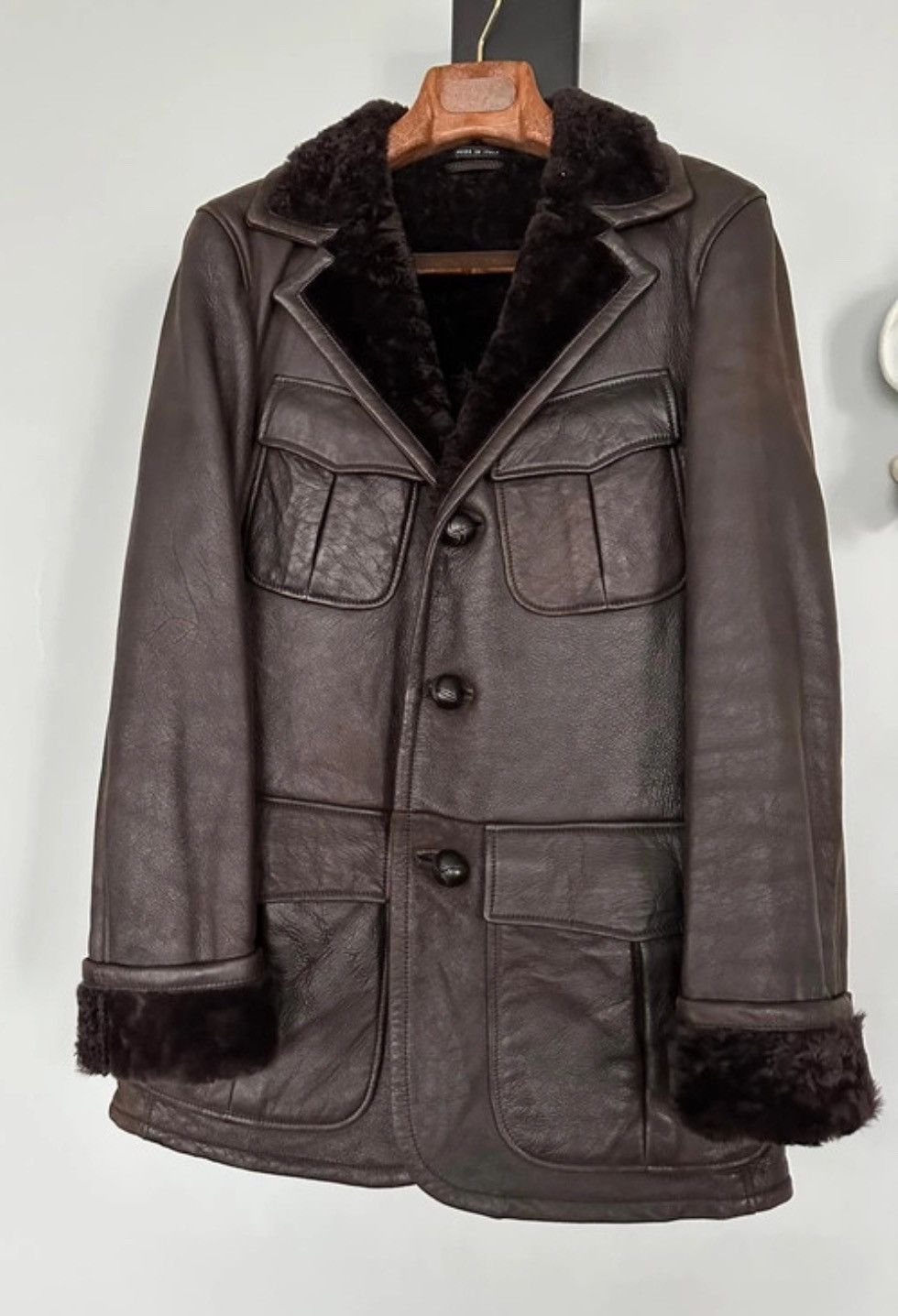 Gucci ARCHIVE TOM FORD ERA LEATHER KARAKUL SHEARLING COAT Size US S / EU 44-46 / 1 - 3 Thumbnail