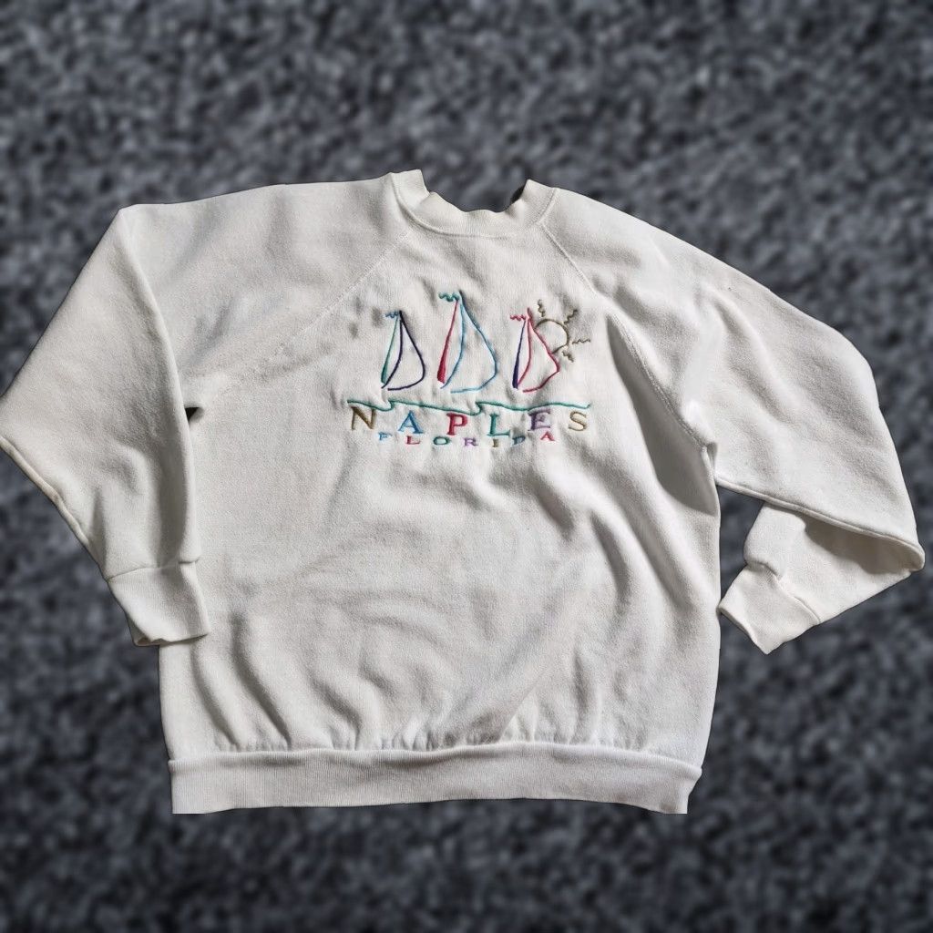 Tultex VINTAGE 90s Mens S Naples FL Sailboat Embroidered Travel Sweatshirt Distressed Tultex Crew Neck White M Size US M / EU 48-50 / 2 - 1 Thumbnail