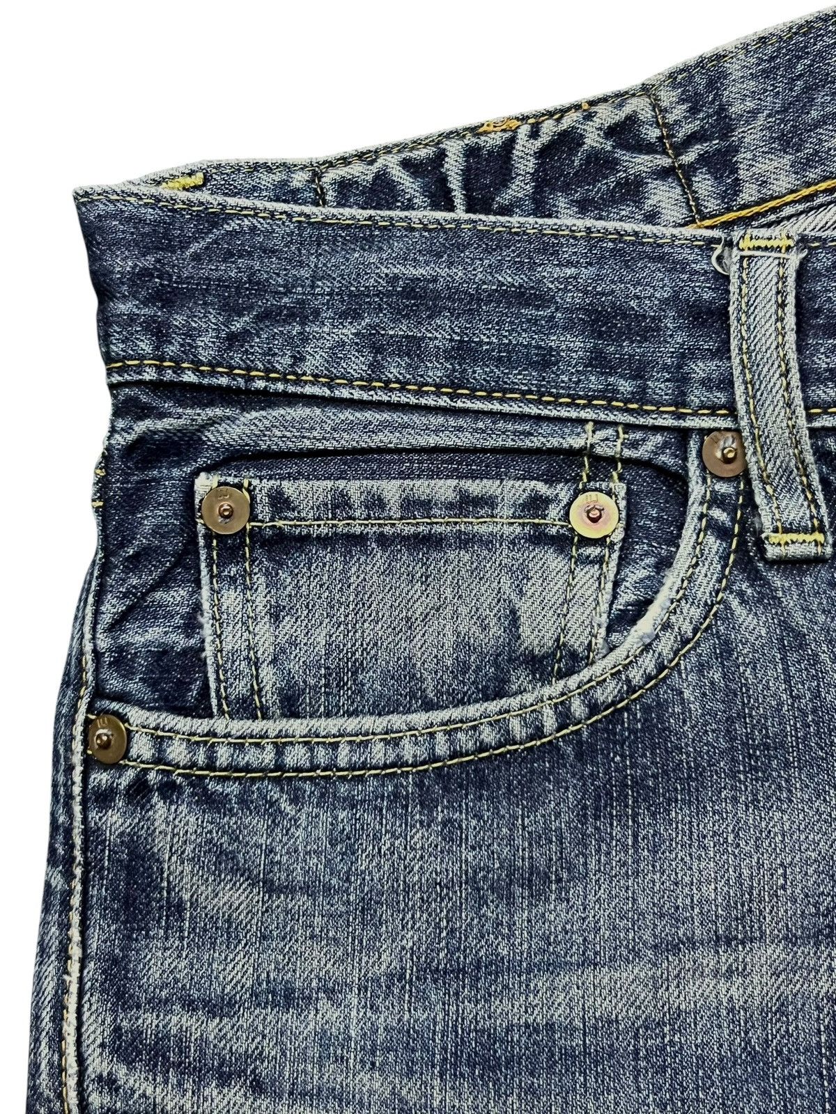 Uniqlo Vintage Uniqlo UJ - Faded Wash, Distressed Denim Size US 31 - 8 Thumbnail