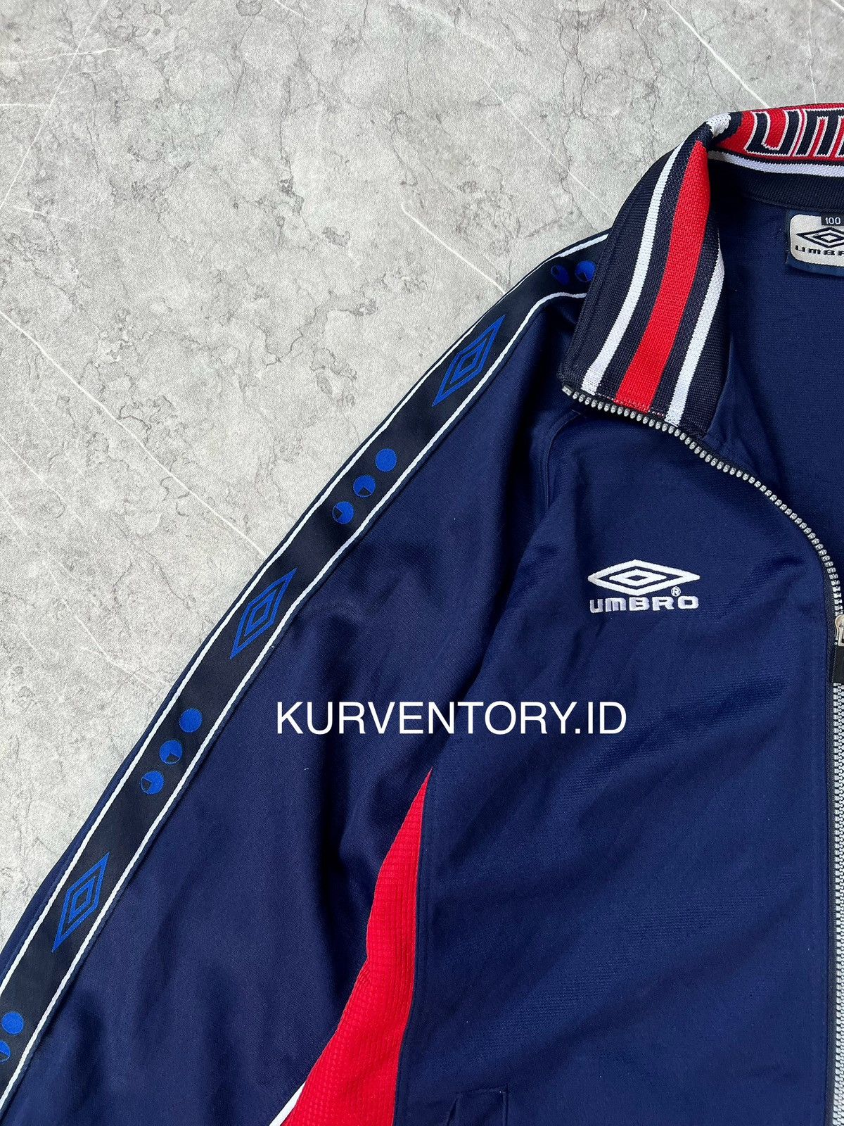 Umbro × Vintage (SOLD) Vintage Umbro England Taped Track Jacket Size US L / EU 52-54 / 3 - 5 Thumbnail