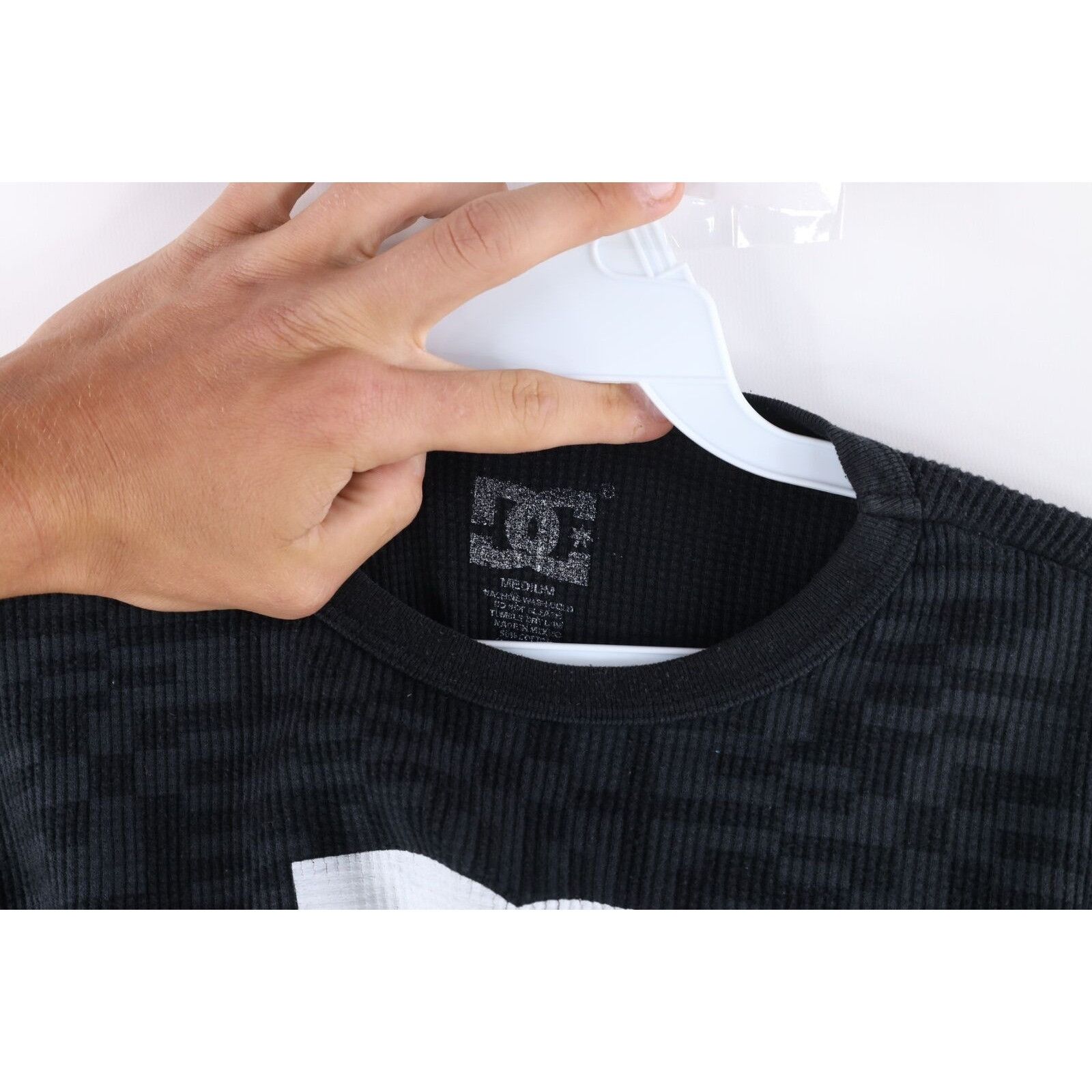 DC × Vintage Vintage DC Shoes Skateboarding Thermal Waffle Knit T-Shirt Size US M / EU 48-50 / 2 - 5 Thumbnail