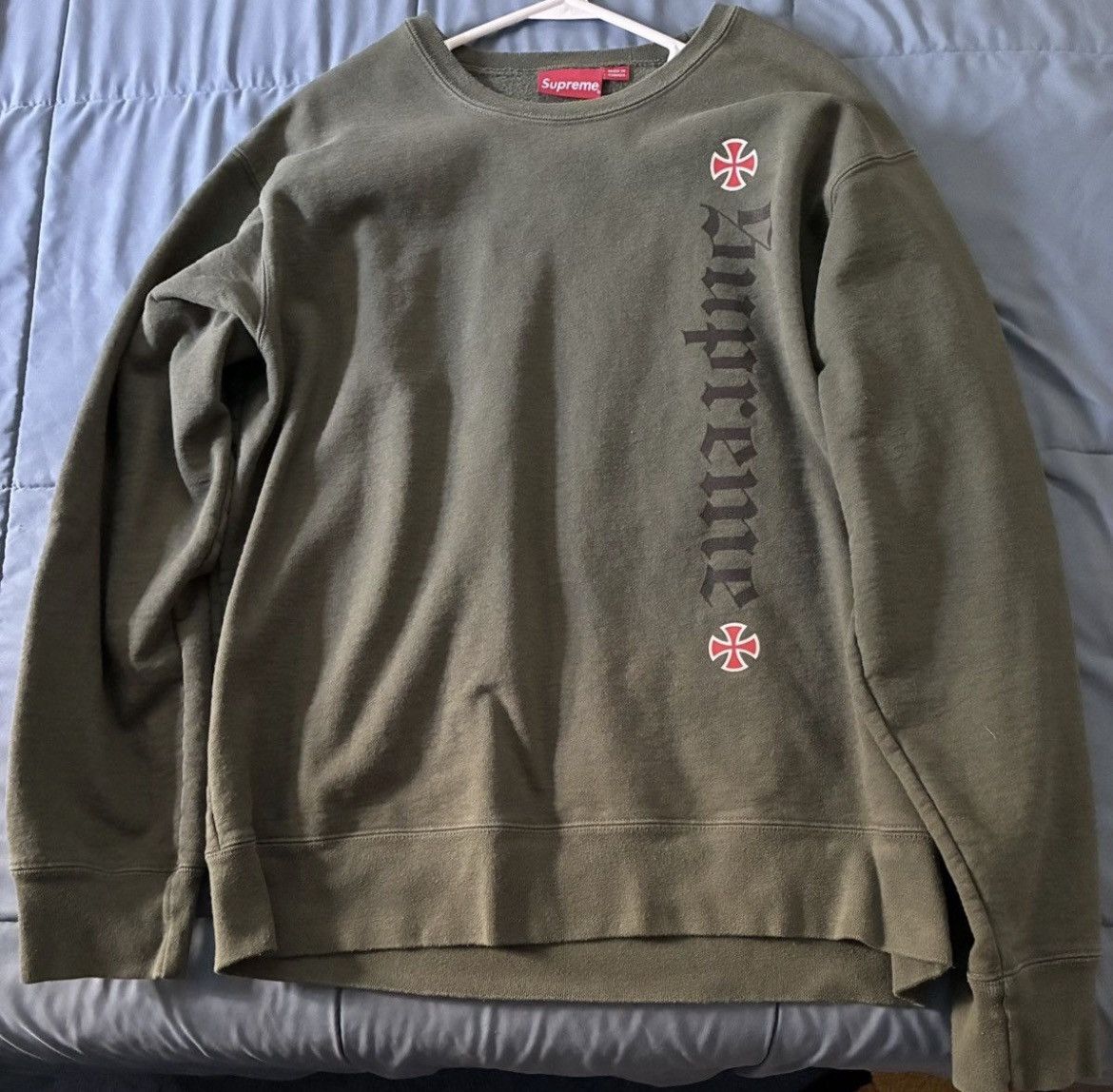 Independent Truck Co. × Supreme FW17 “F*ck The Rest” Crewneck Size US XL / EU 56 / 4 - 1 Thumbnail