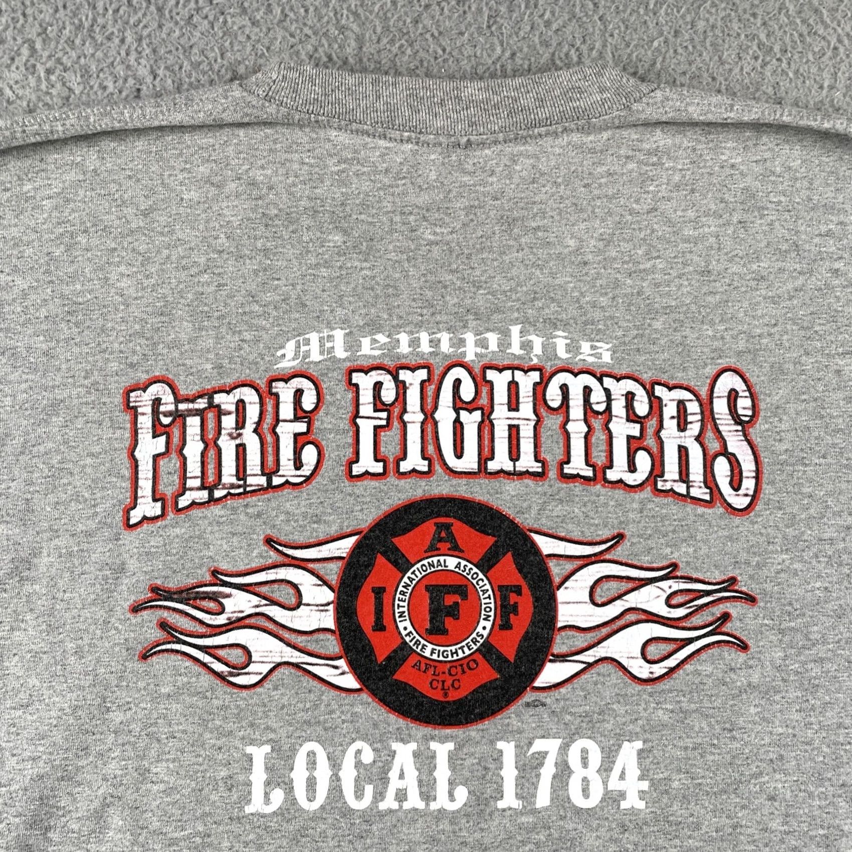 Vintage Vtg XL Memphis Tennessee Fire Fighters Local 1784 IAF Gray XL Long Sleeve Shirt Size US XL / EU 56 / 4 - 2 Thumbnail