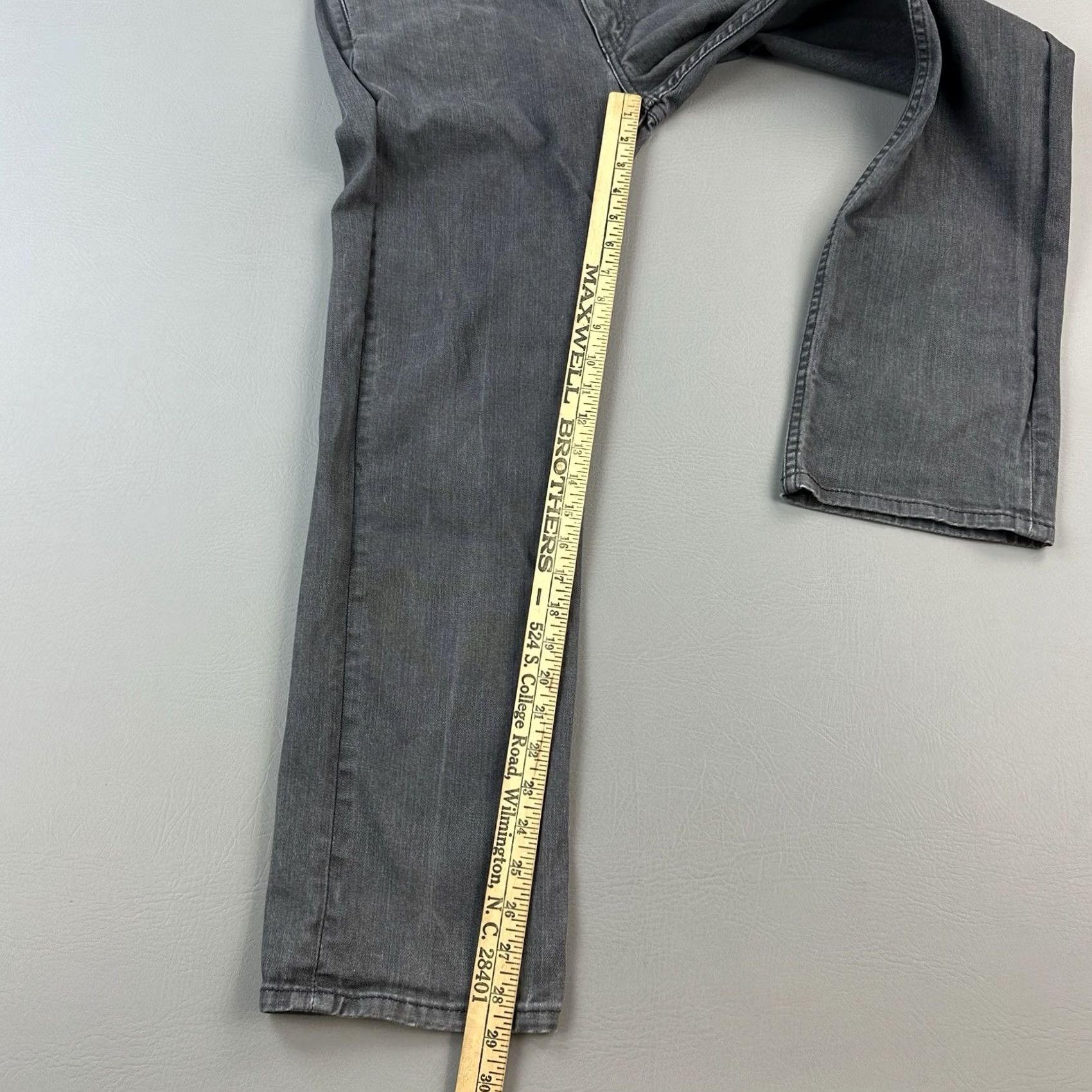 Levi's Levi's 514 Jeans Mens 34x29 Gray Denim Straight Fit Stretch Zip Fly Casual Jeans Size US 34 / EU 50 - 3 Thumbnail
