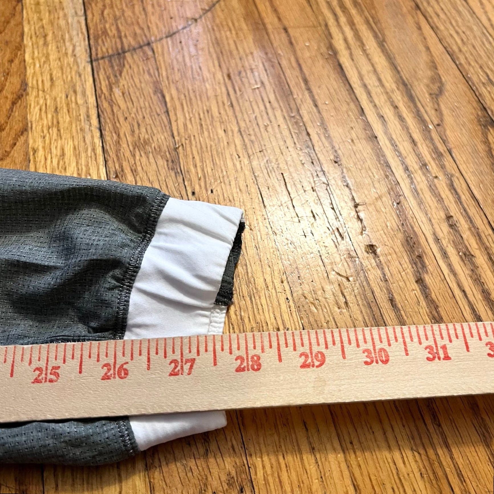 Lululemon Lululemon Pants Womens 4 Green Gray Snap Ankle Performance Track Joggers Size 27" / US 4 / IT 40 - 7 Thumbnail