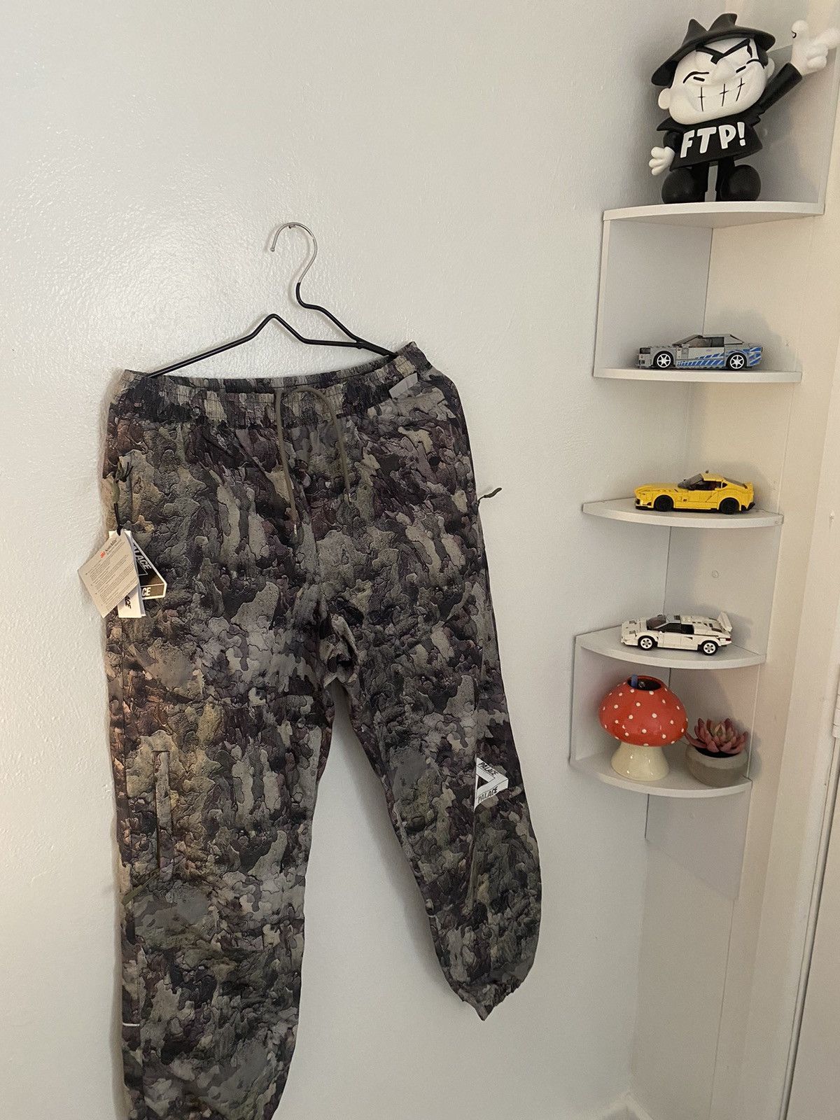 Palace Camo Pants | Grailed