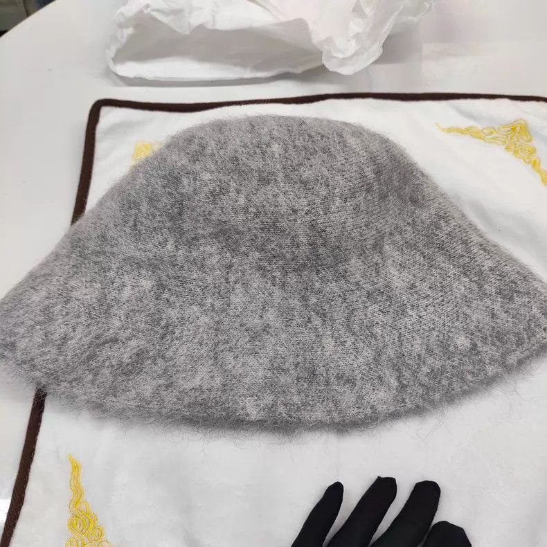 Louis Vuitton Louis Vuitton 25 SS grey embroidered woolen beret fisherma Size ONE SIZE - 2 Thumbnail