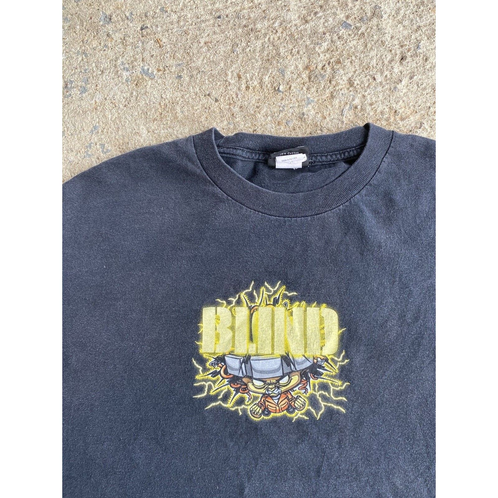 Shorty's Skateboards Vintage 90’s Y2K Blind Skateboard Electric Head Faded Shirt Size US L / EU 52-54 / 3 - 4 Thumbnail