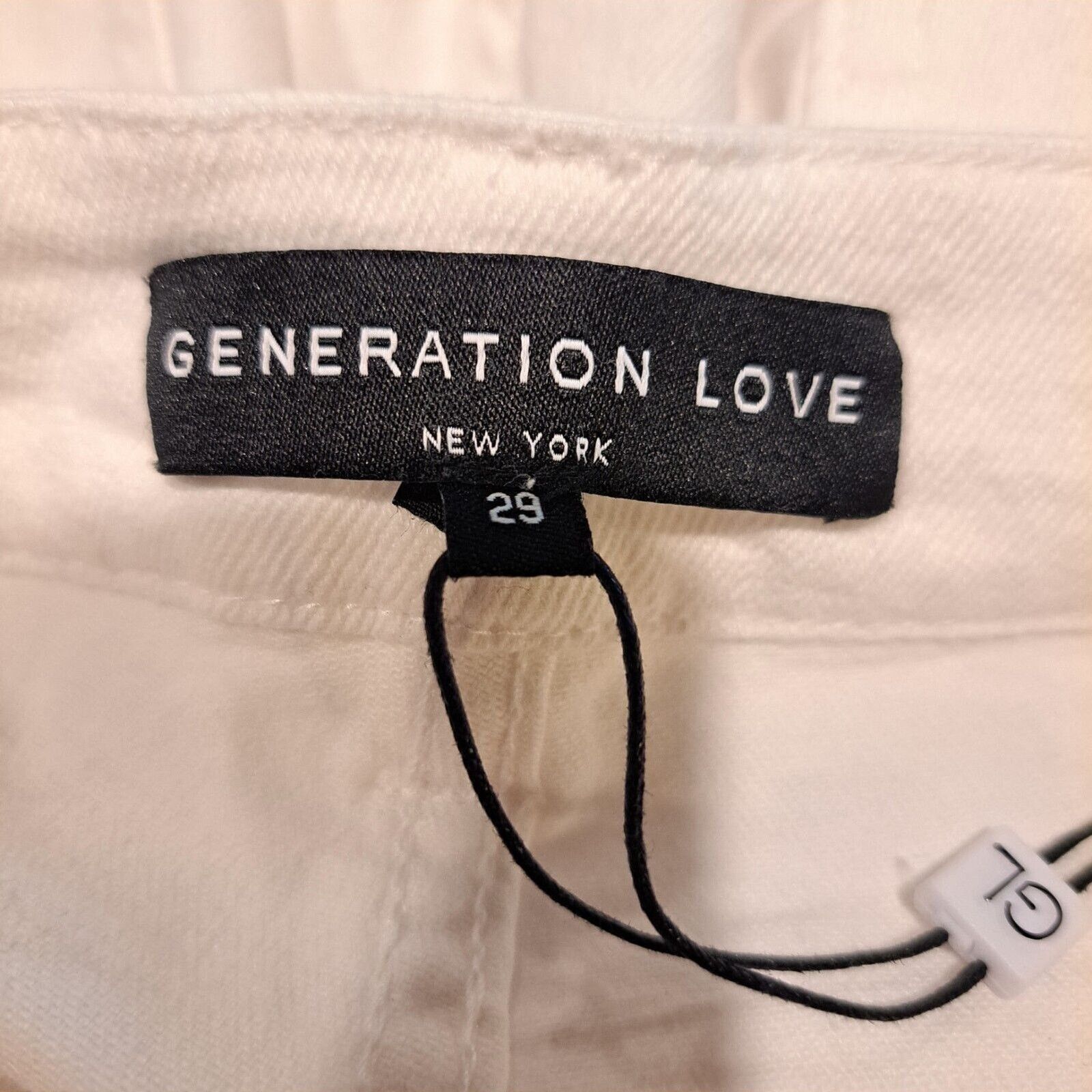 Generation Love Generation Love Revolve Women's Pearl Shorts White 29 NWT Size 29" - 4 Thumbnail