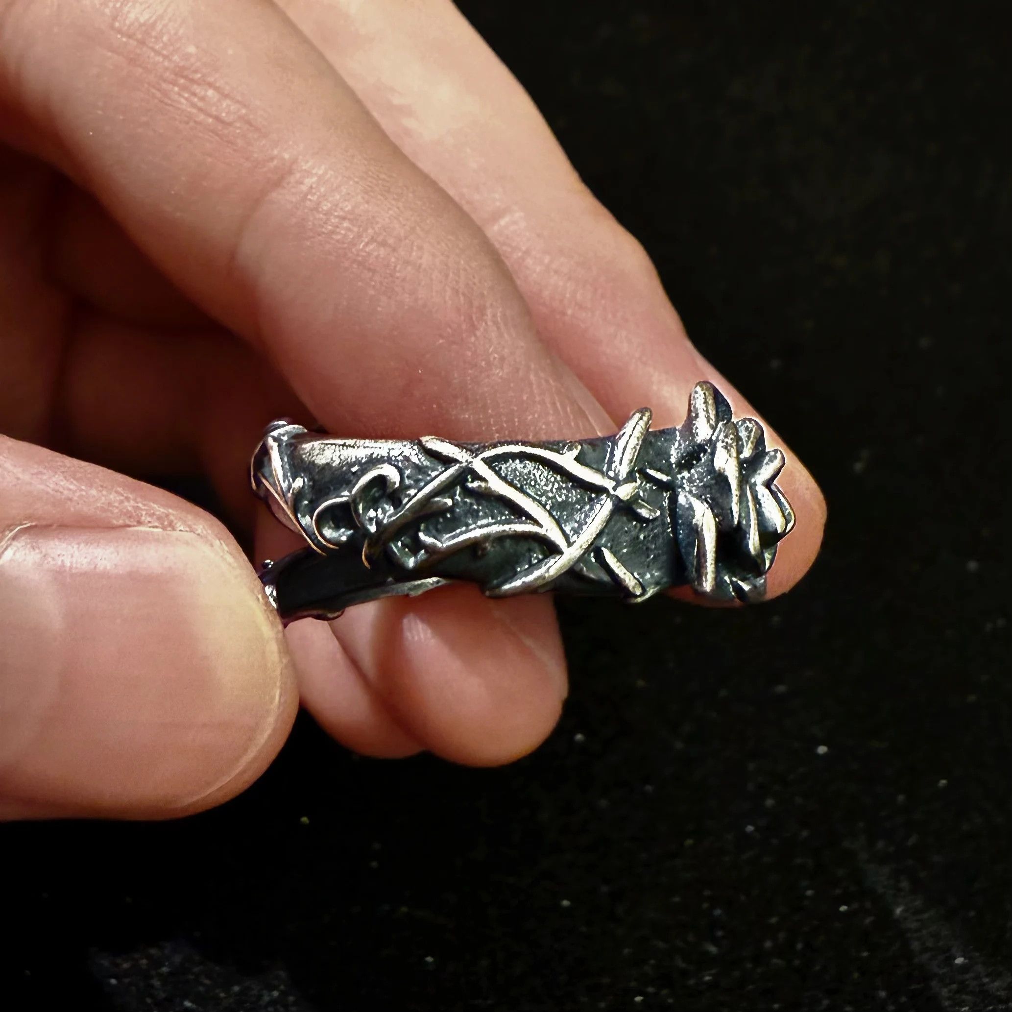 Jewelry Retro Vines Red Heart Rose Adjustable Ring Size ONE SIZE - 8 Thumbnail