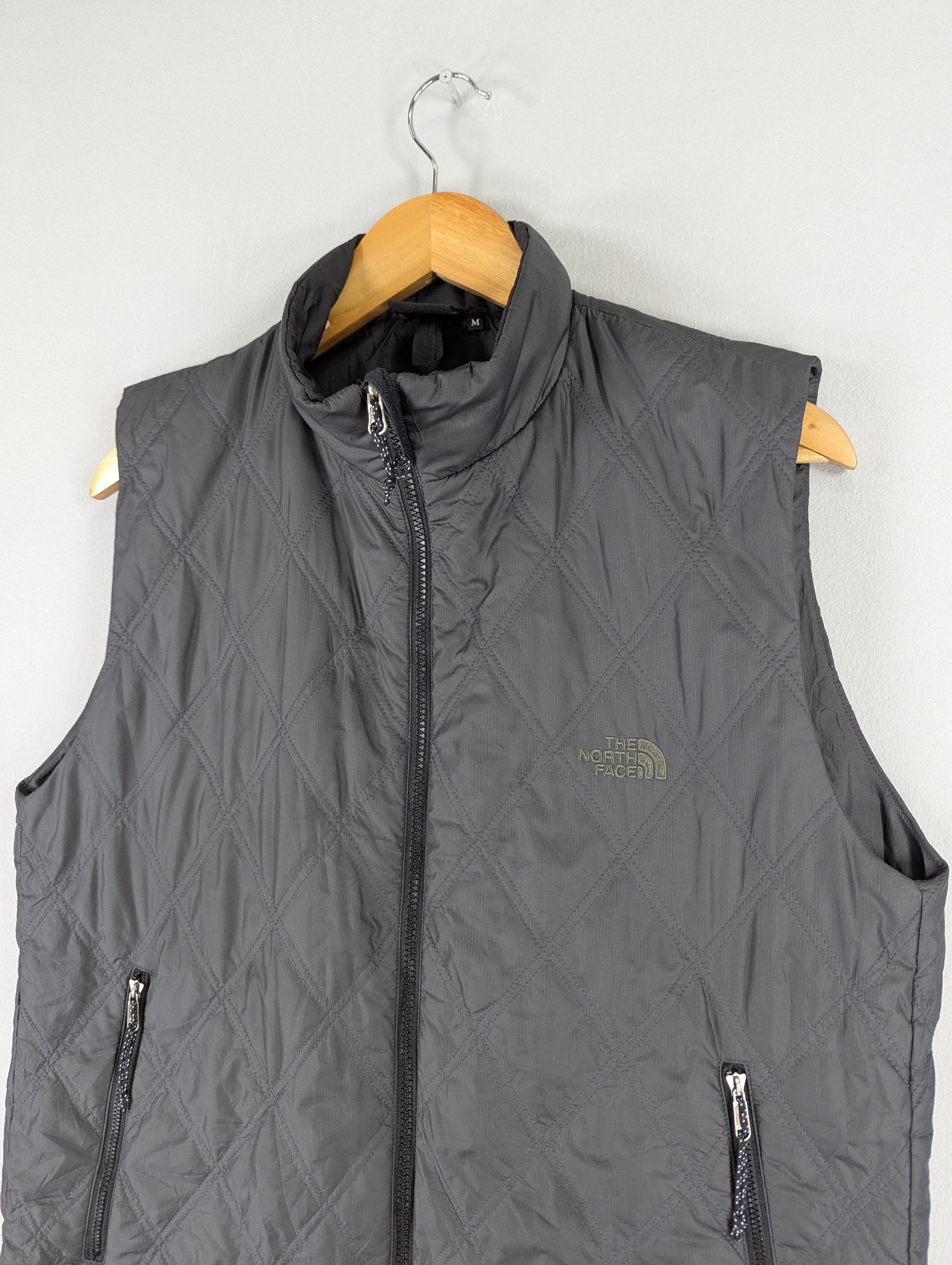 The North Face The North Face Down Vest Quilted Size M Size US M / EU 48-50 / 2 - 4 Thumbnail