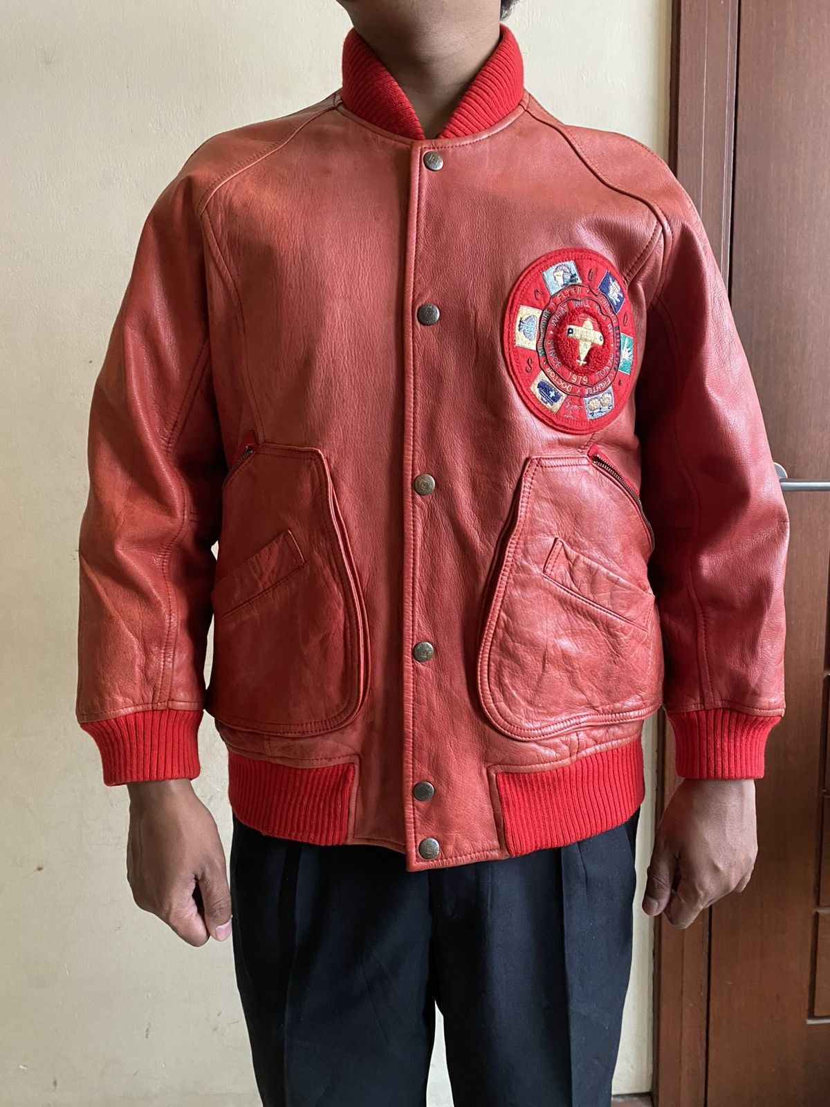 Vintage Vintage leather jacket scoop red Size US L / EU 52-54 / 3 - 1 Thumbnail