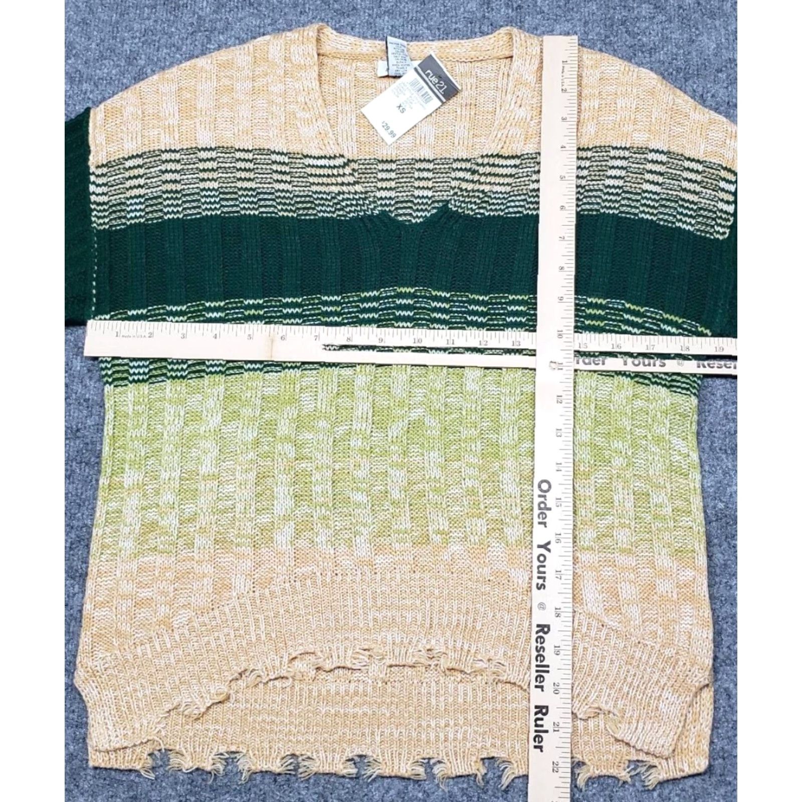 Vintage **Rue21 Women XS Pullover Green Beige Striped V-Neck Knit Sweater** User: Rue21 Women XS Pullover Green Beige Striped V-Neck Knit Sweater Size XS / US 0-2 / IT 36-38 - 7 Thumbnail