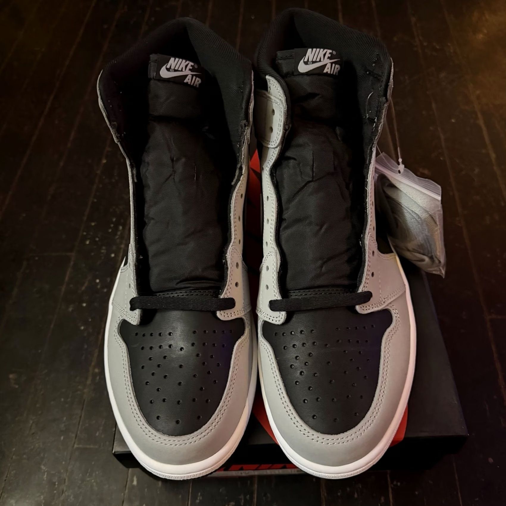 Jordan Brand Nike Air Jordan 1 Shadow 2.0 High OG Retro 555088-035 Men’s 12 Shoes Black/Light Smoke Grey/White Size US 12 / EU 45 - 4 Thumbnail