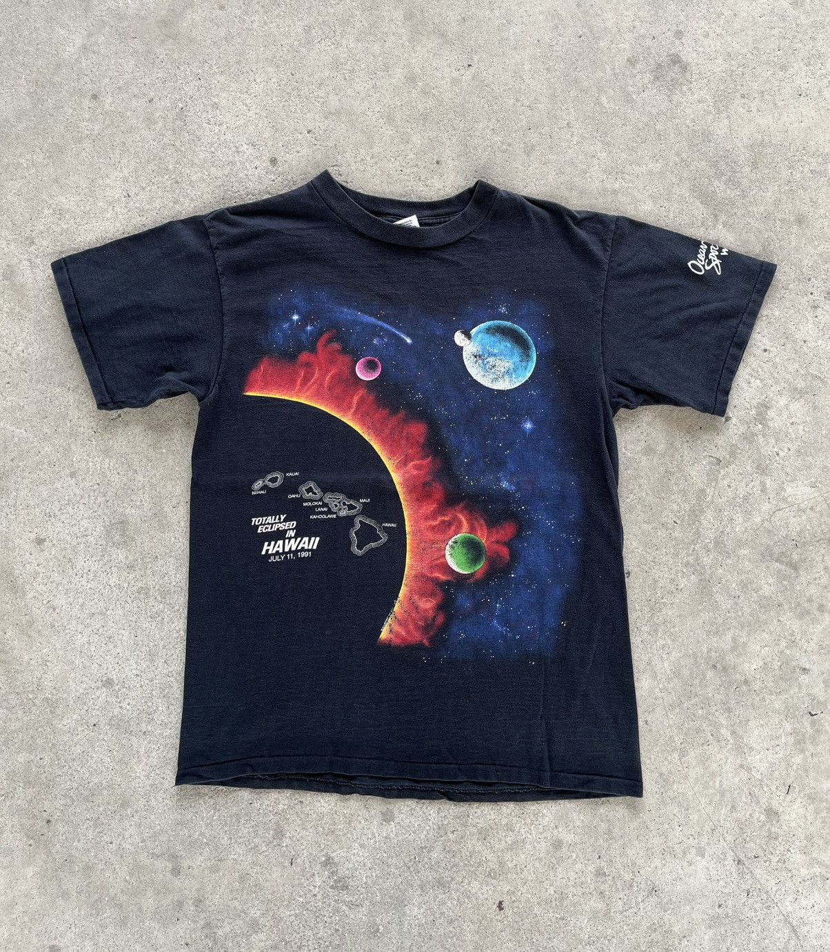 Vintage Hawaii x Space t- shirt 1990’s Size US L / EU 52-54 / 3 - 1 Thumbnail
