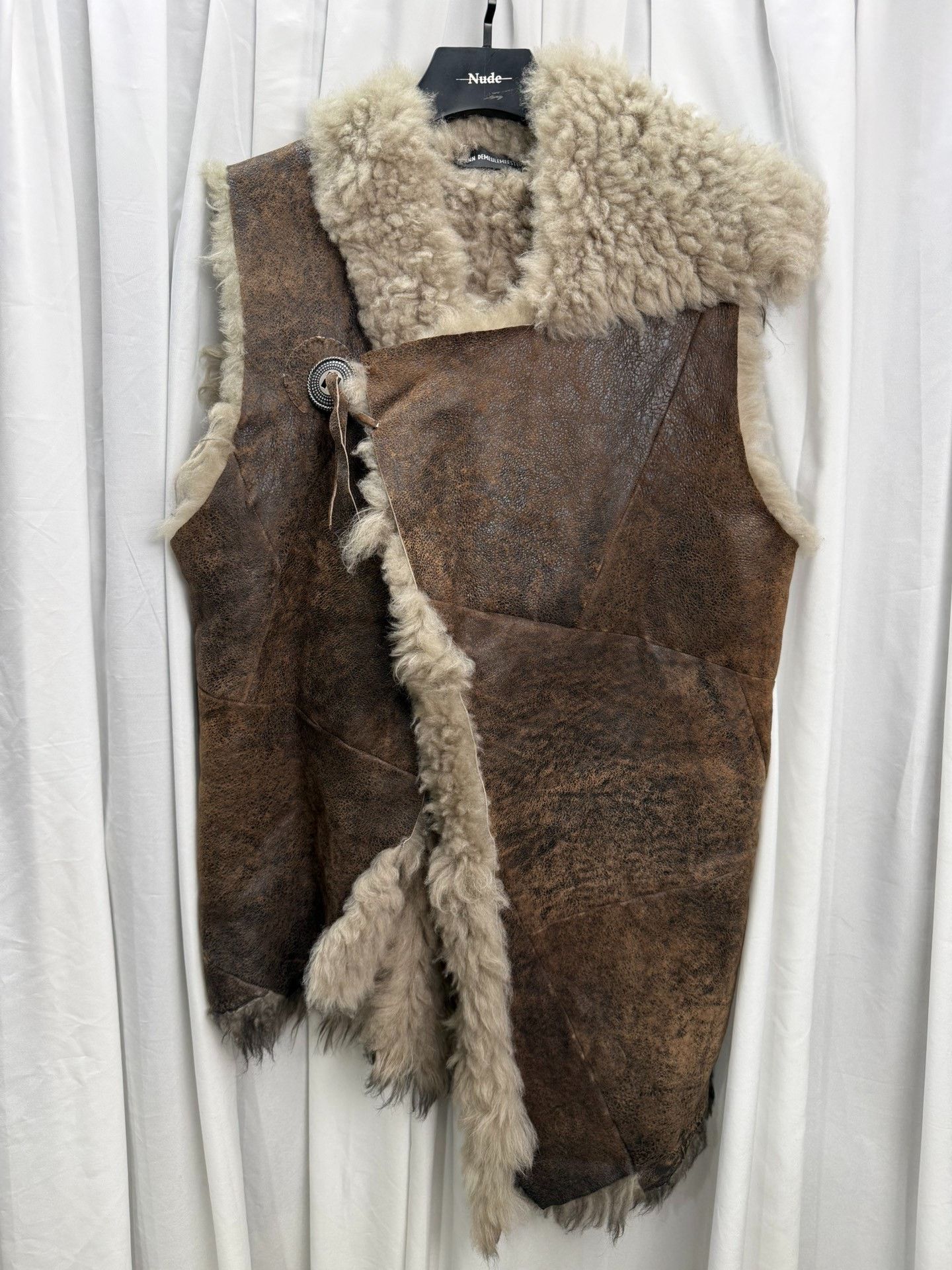 Ann Demeulemeester Ann Demeulemeester Asymmetric Fur Vest Size US M / EU 48-50 / 2 - 1 Thumbnail