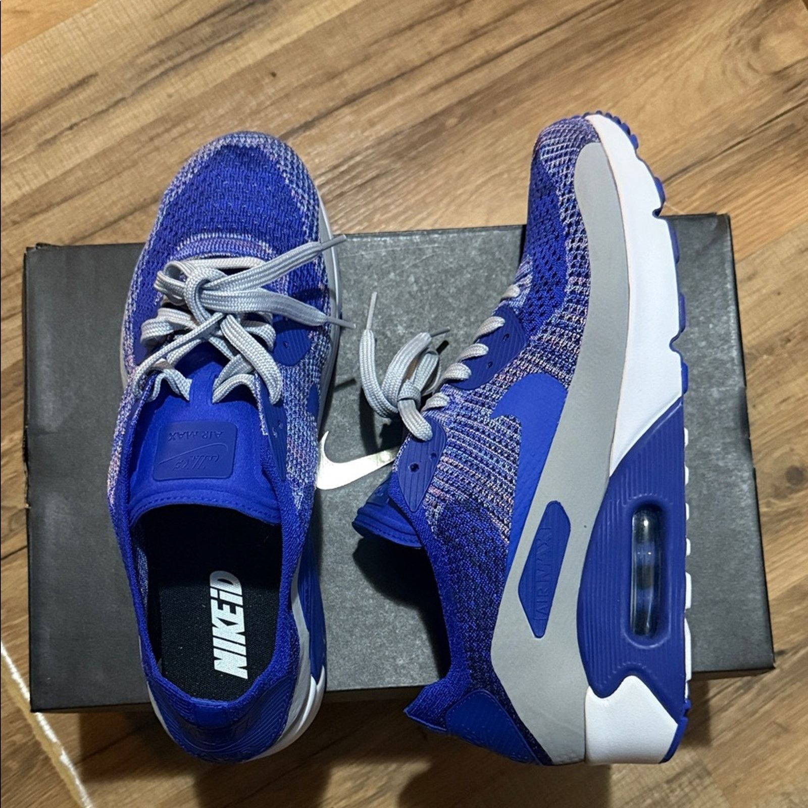 Nike 2017 Nike ID Air Max 90 Flyknit Size US 11 / EU 44 - 2 Thumbnail