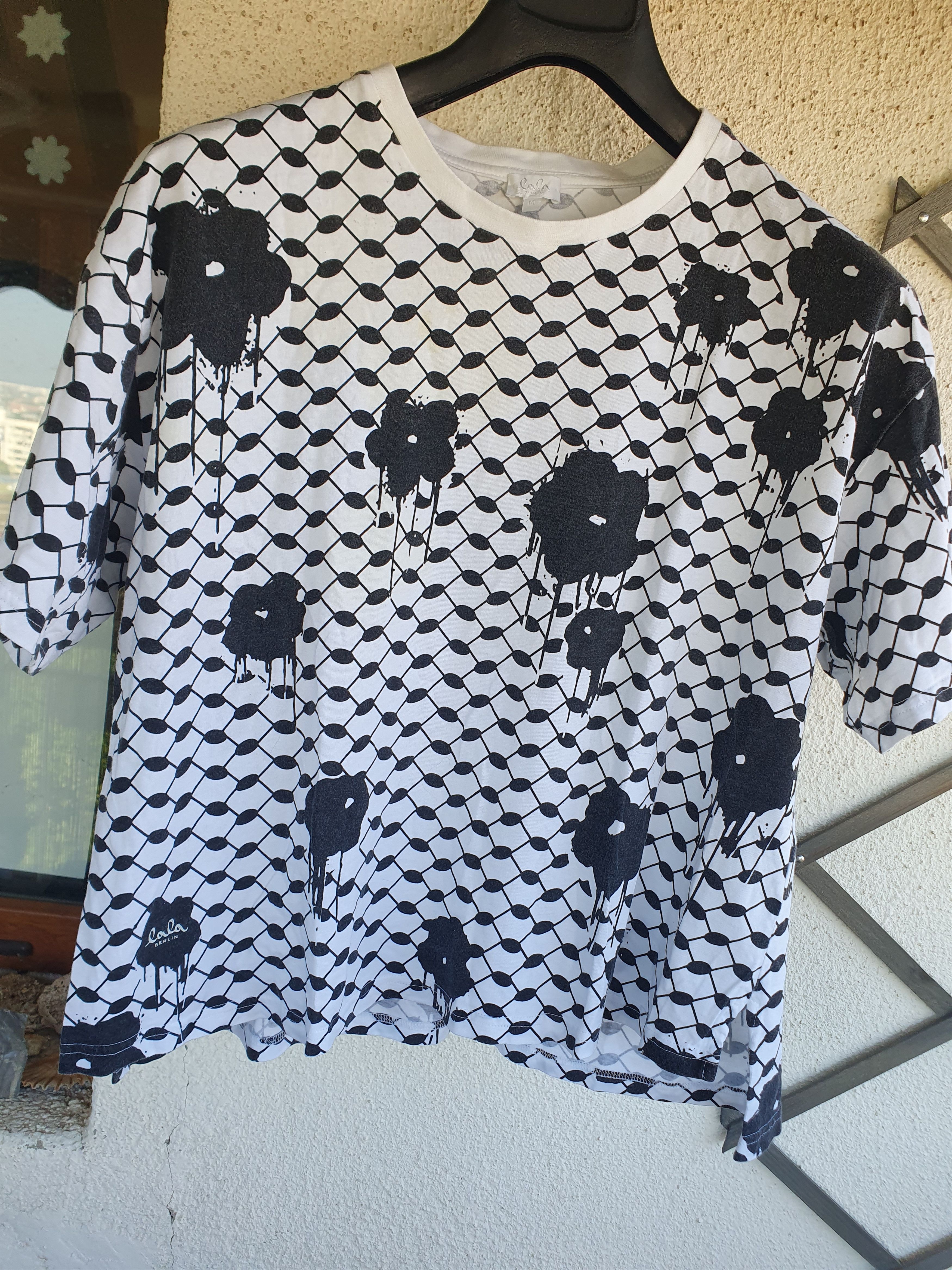 Swagger Lala Berlin Boxy Fit T-shirt Top Floral sz M Size M / US 6-8 / IT 42-44 - 2 Thumbnail