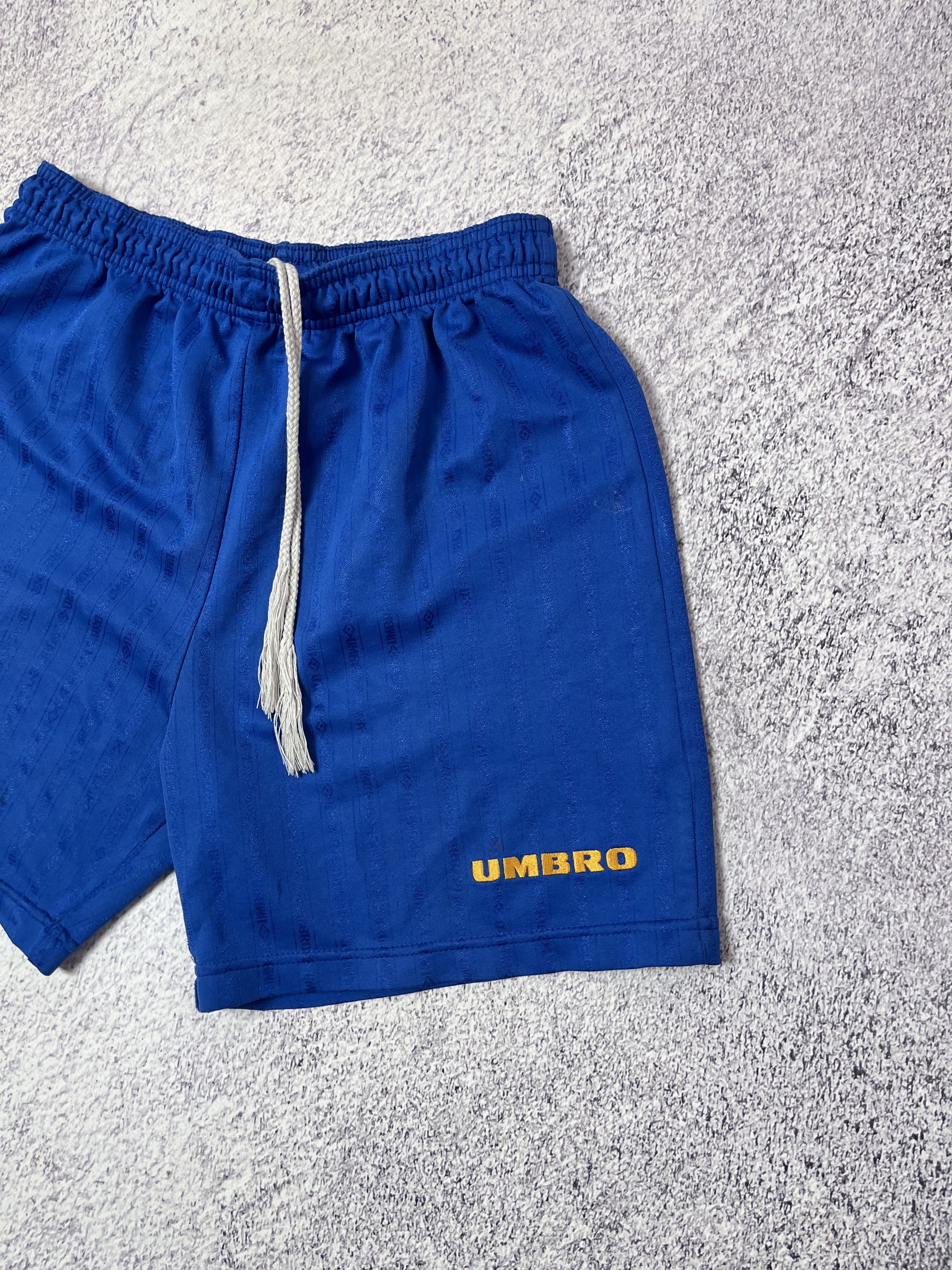 Umbro × Vintage Vintage mens short Umbro size 32 Size US 32 / EU 48 - 2 Thumbnail